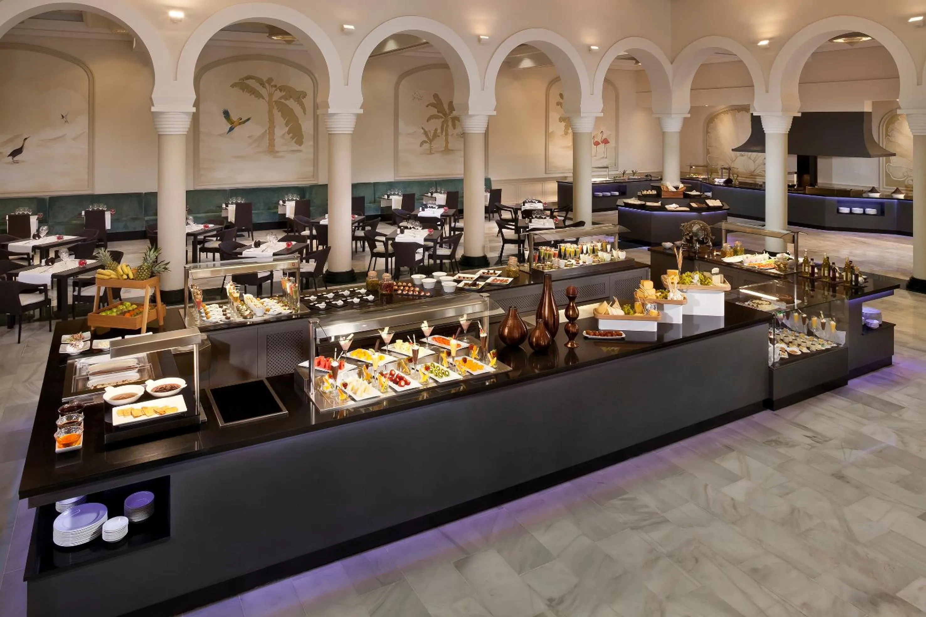 Buffet breakfast in Palacio de Sancti Petri, a Gran Meliá - The Leading Hotels of the World