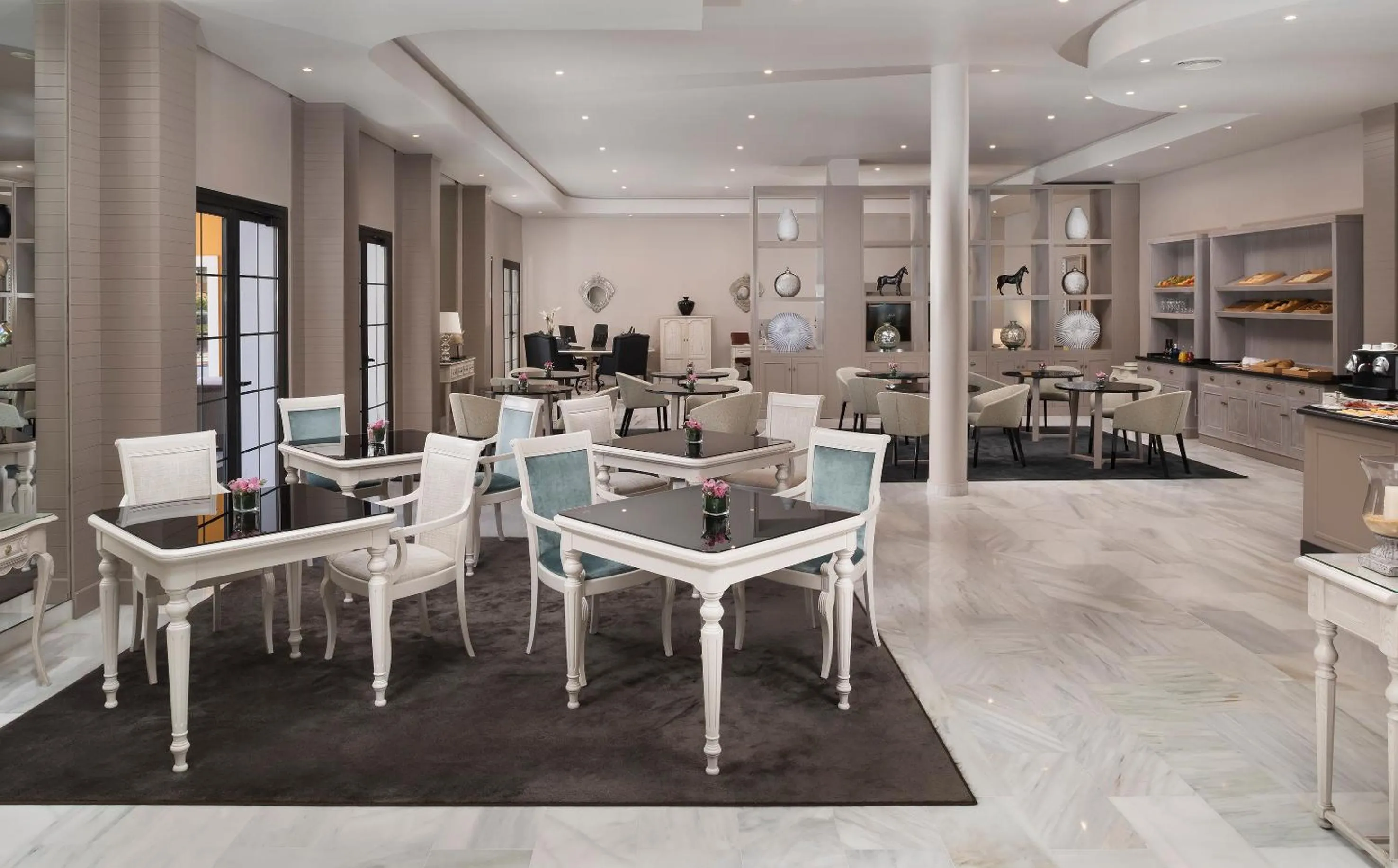 Lounge or bar in Palacio de Sancti Petri, a Gran Meliá - The Leading Hotels of the World