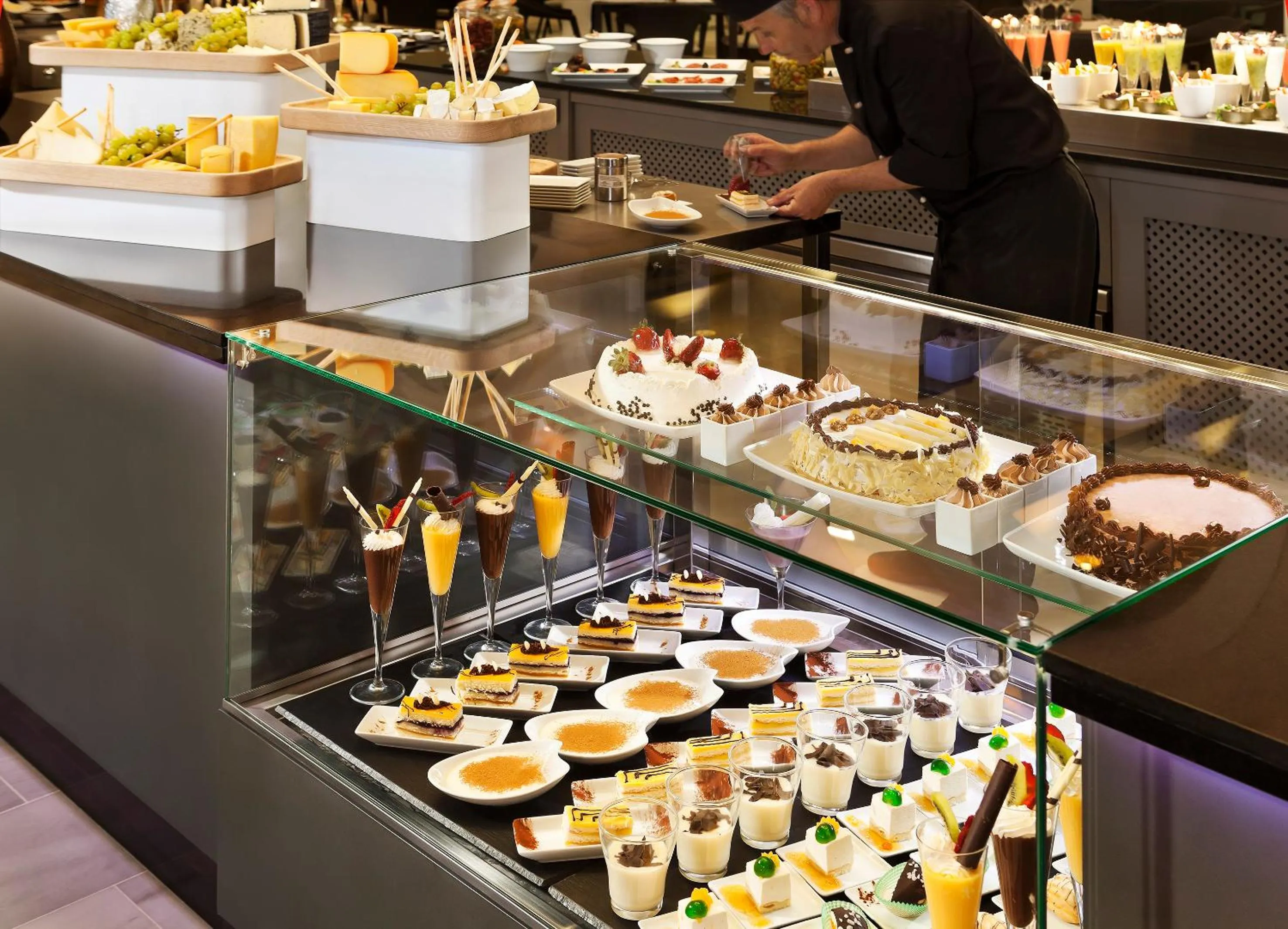 Buffet breakfast in Palacio de Sancti Petri, a Gran Meliá - The Leading Hotels of the World