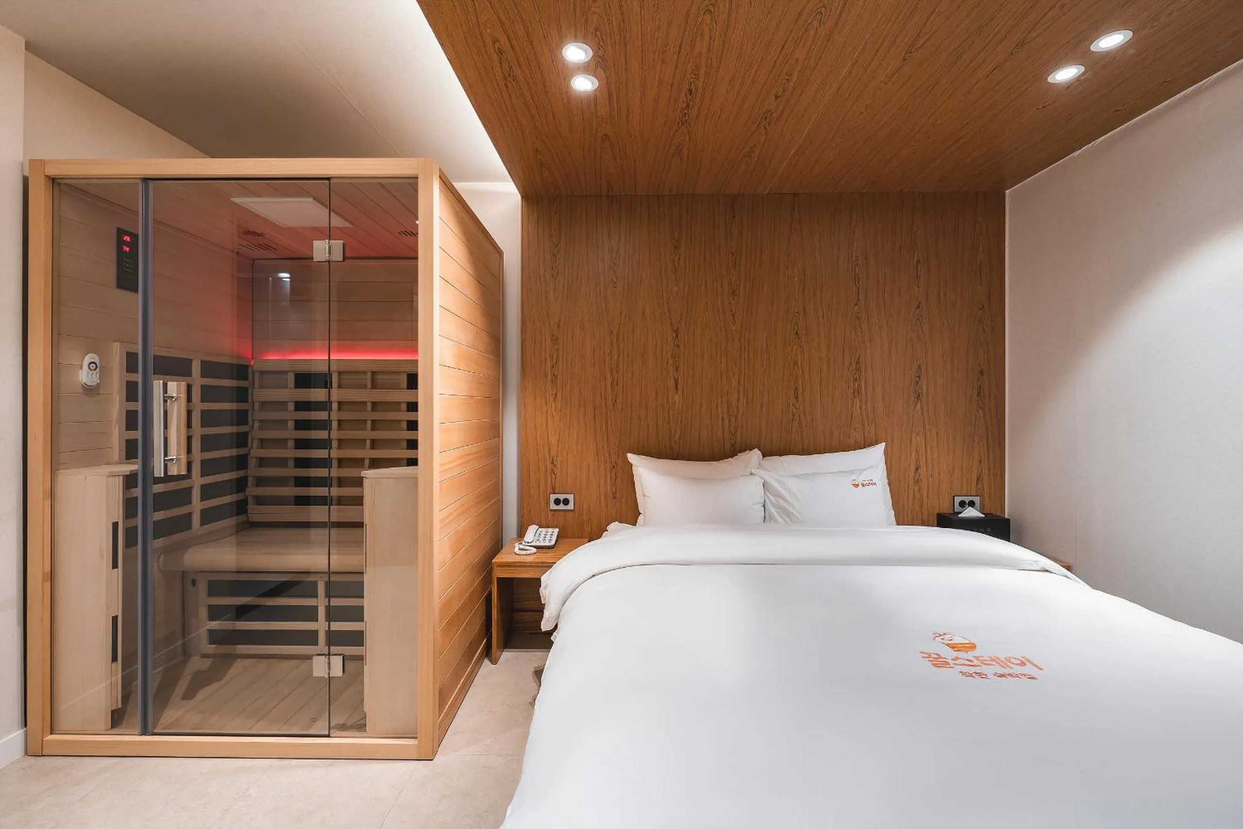 Bed in Gridt Hotel & Home