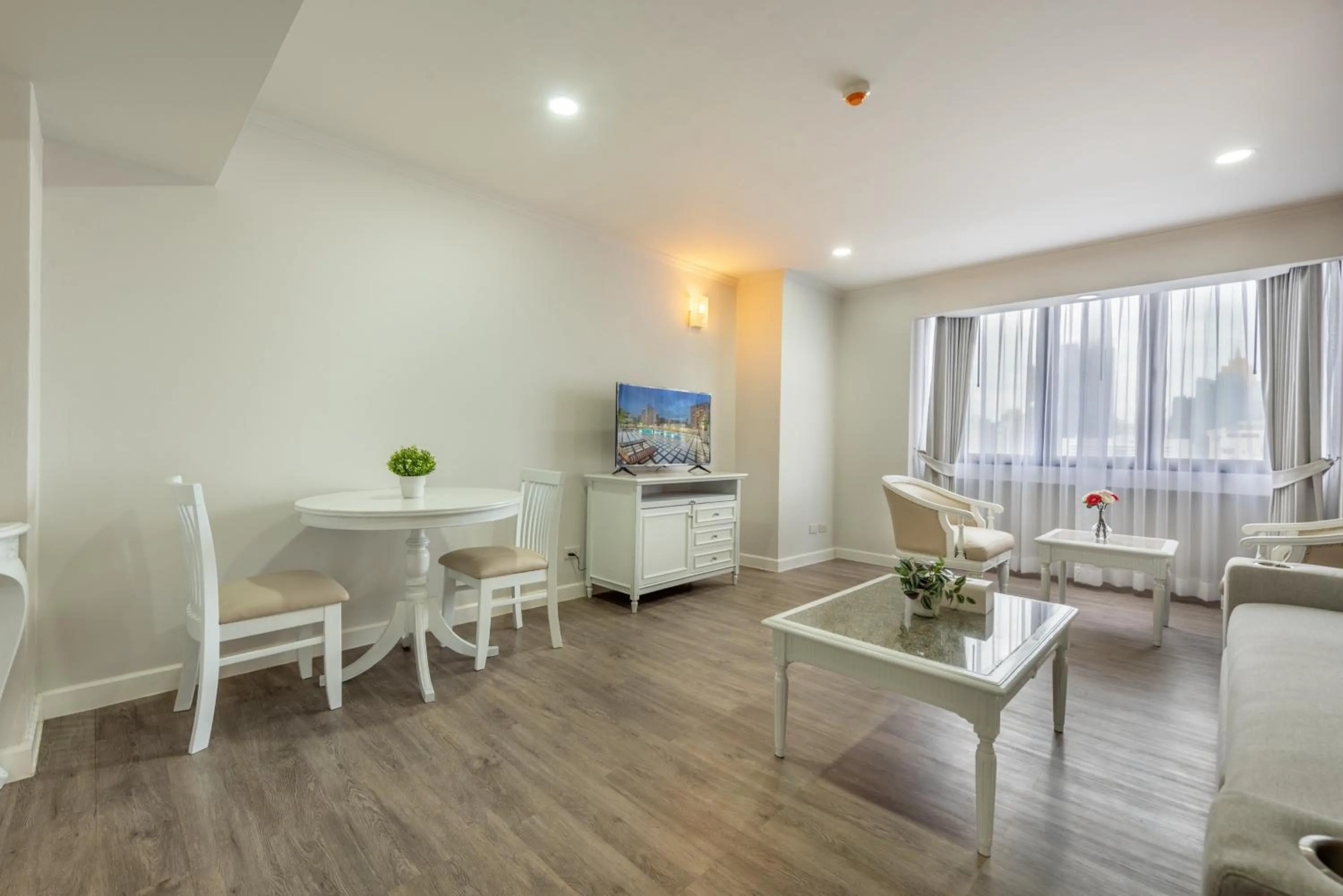 TV and multimedia in Neom Town Residence