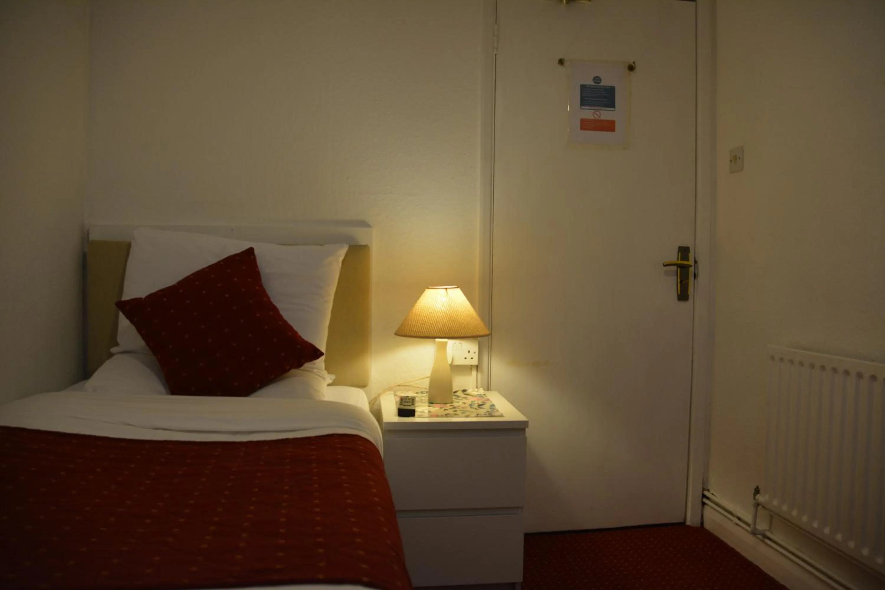 Bedroom, Bed in Bow Guest House