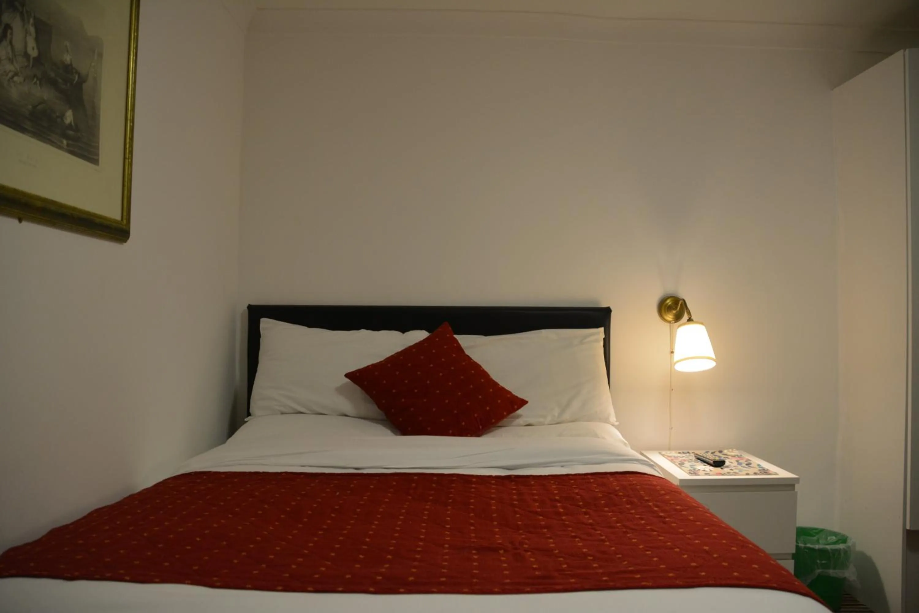 Bedroom, Bed in Bow Guest House