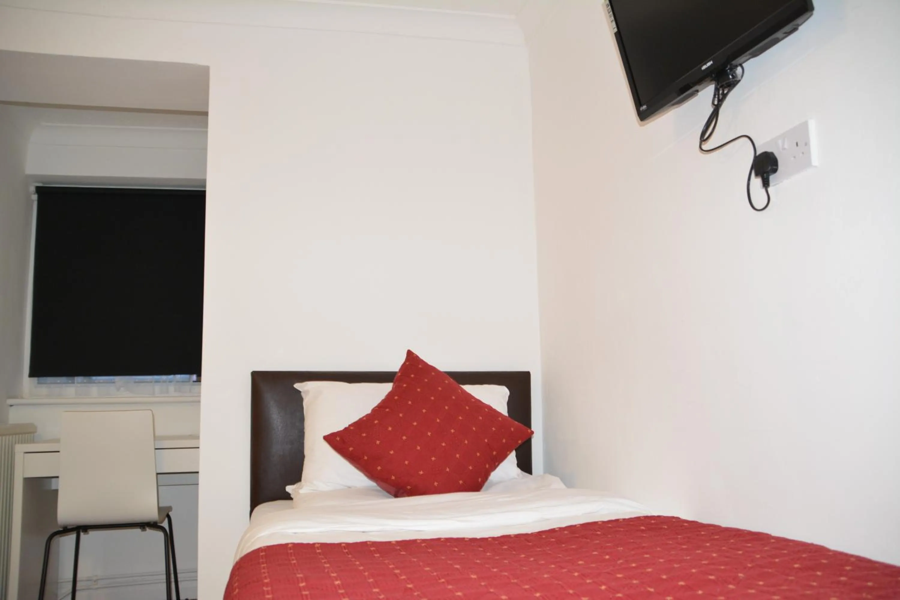 Bed in Bow Guest House