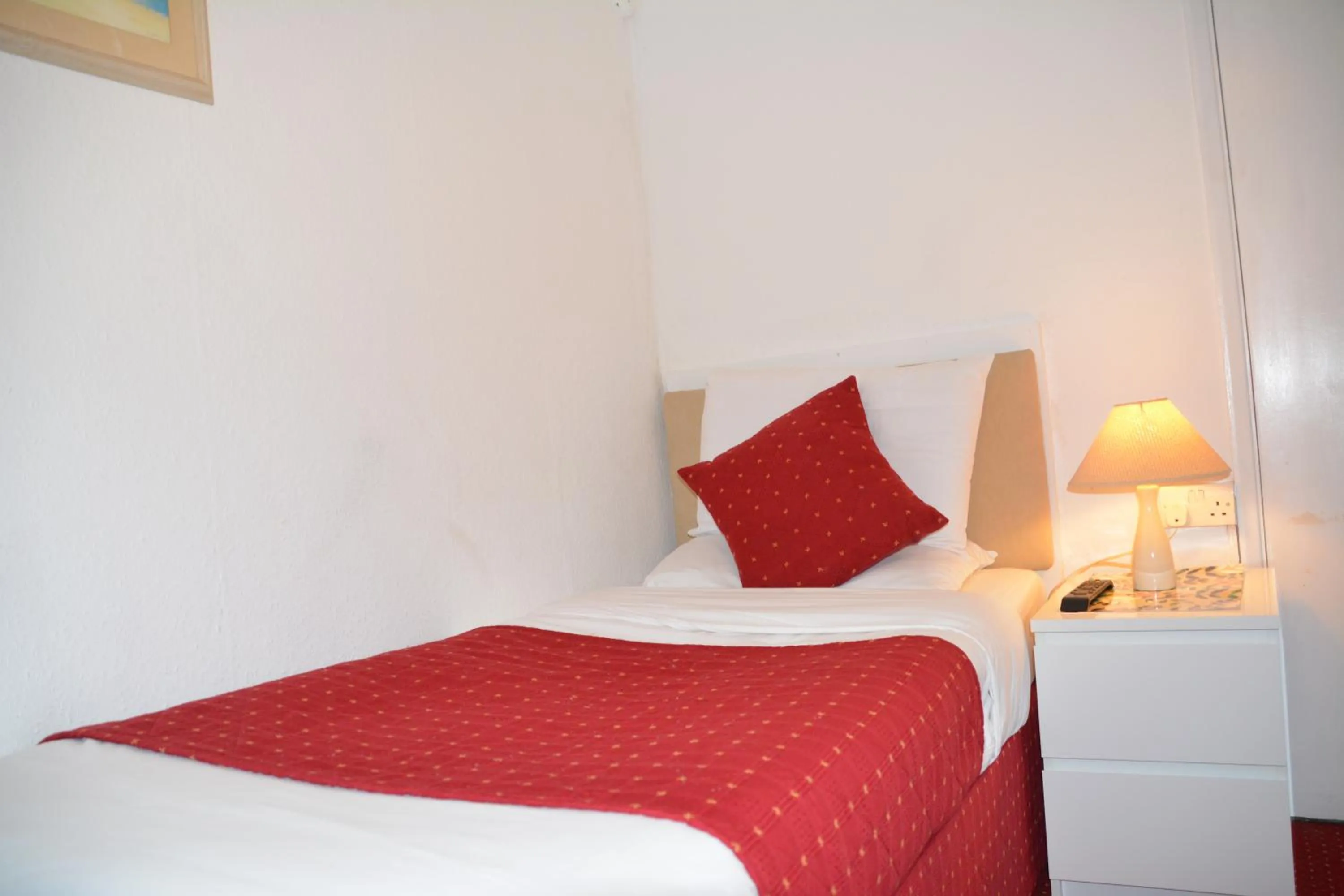 Bedroom, Bed in Bow Guest House