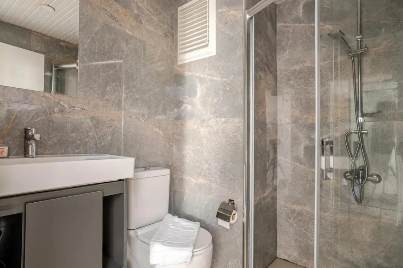 Shower in Sorta Hotel