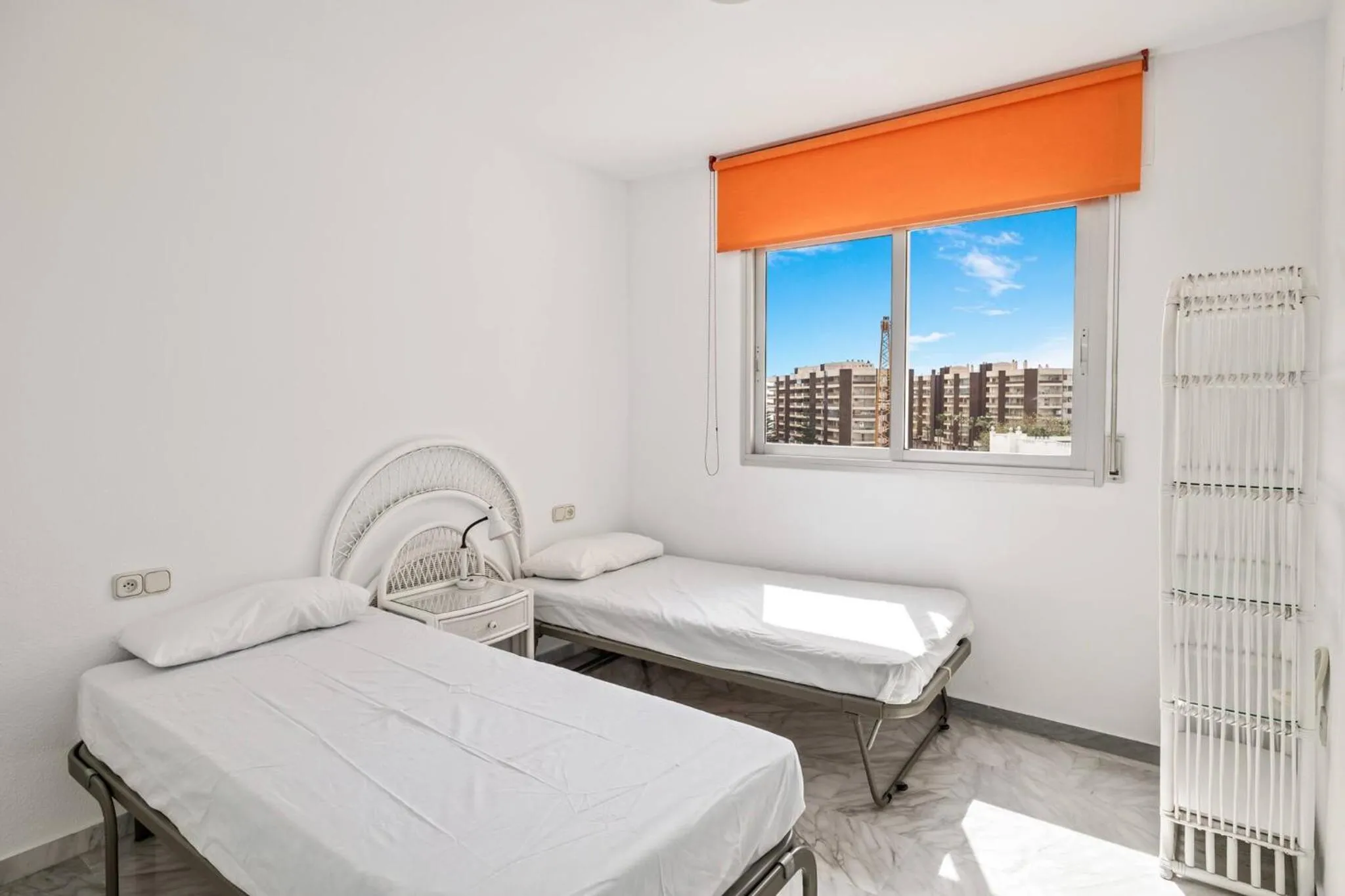 Bed in Amazing 3Br, 2 Bath Apart, Close to the Sea