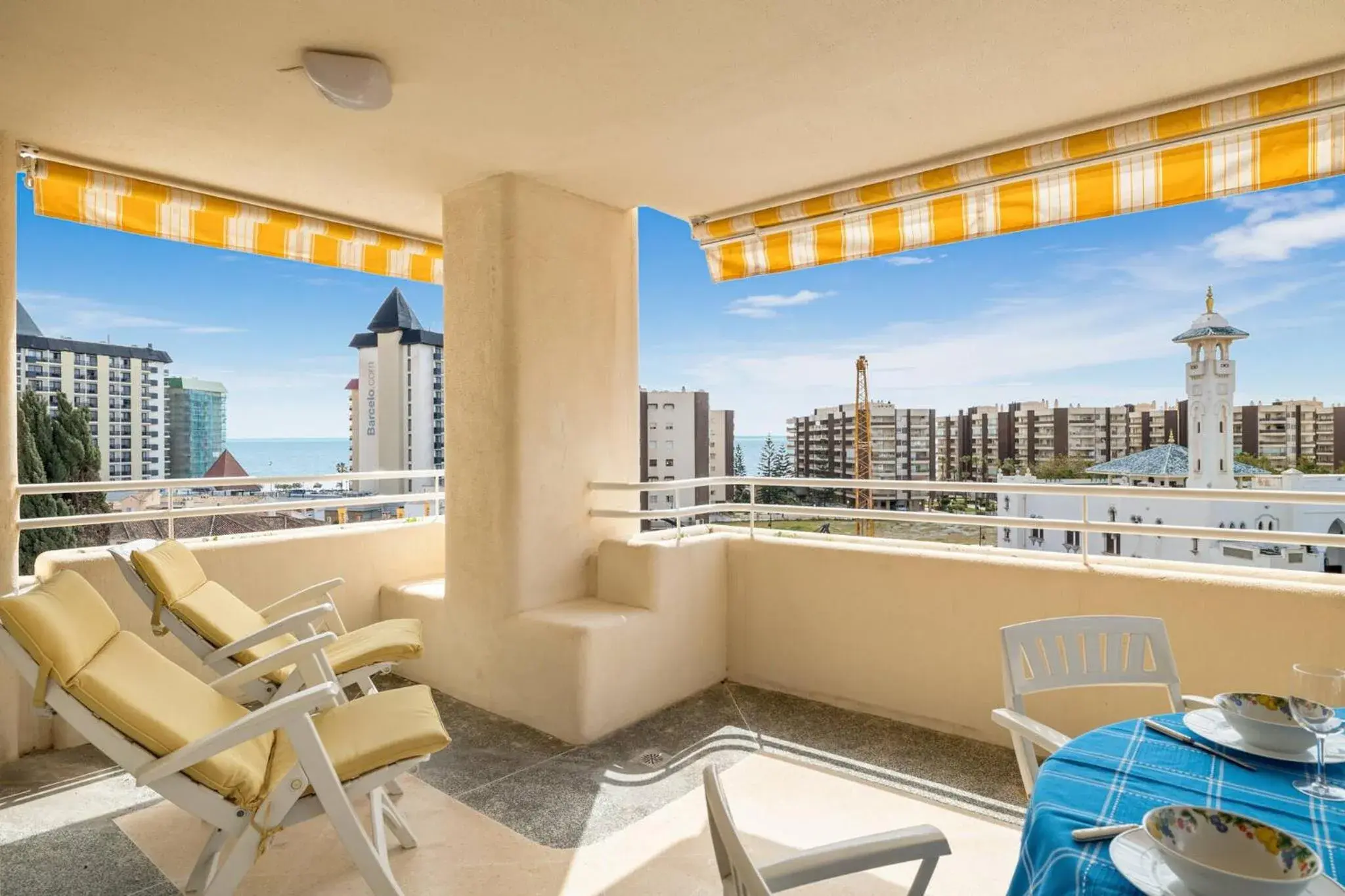 Amazing 3Br, 2 Bath Apart, Close to the Sea Amazing 3Br, 2 Bath Apart, Close to the Sea