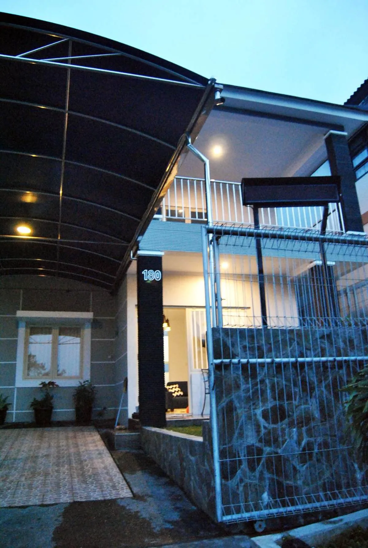 Facade/entrance in Green Apple Villa