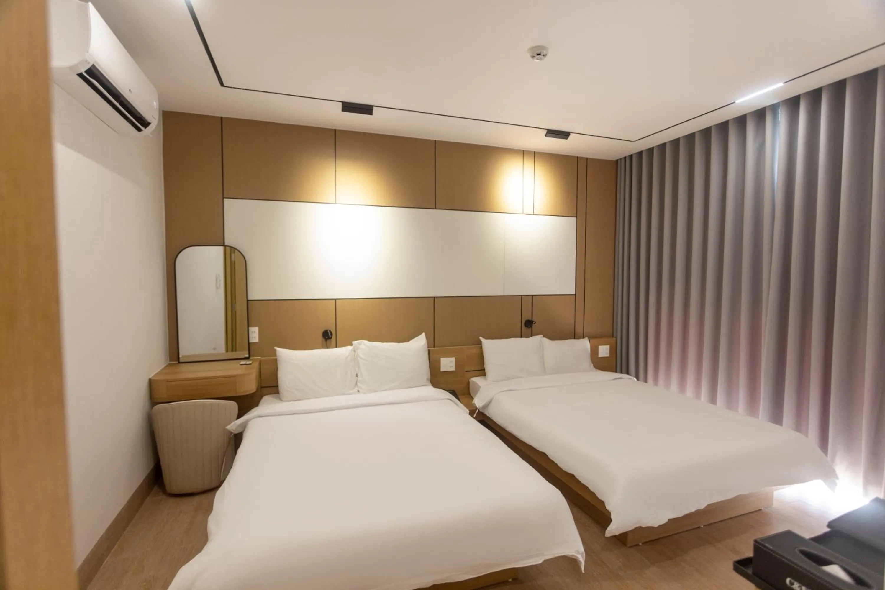 Bedroom, Bed in C&M Hotel