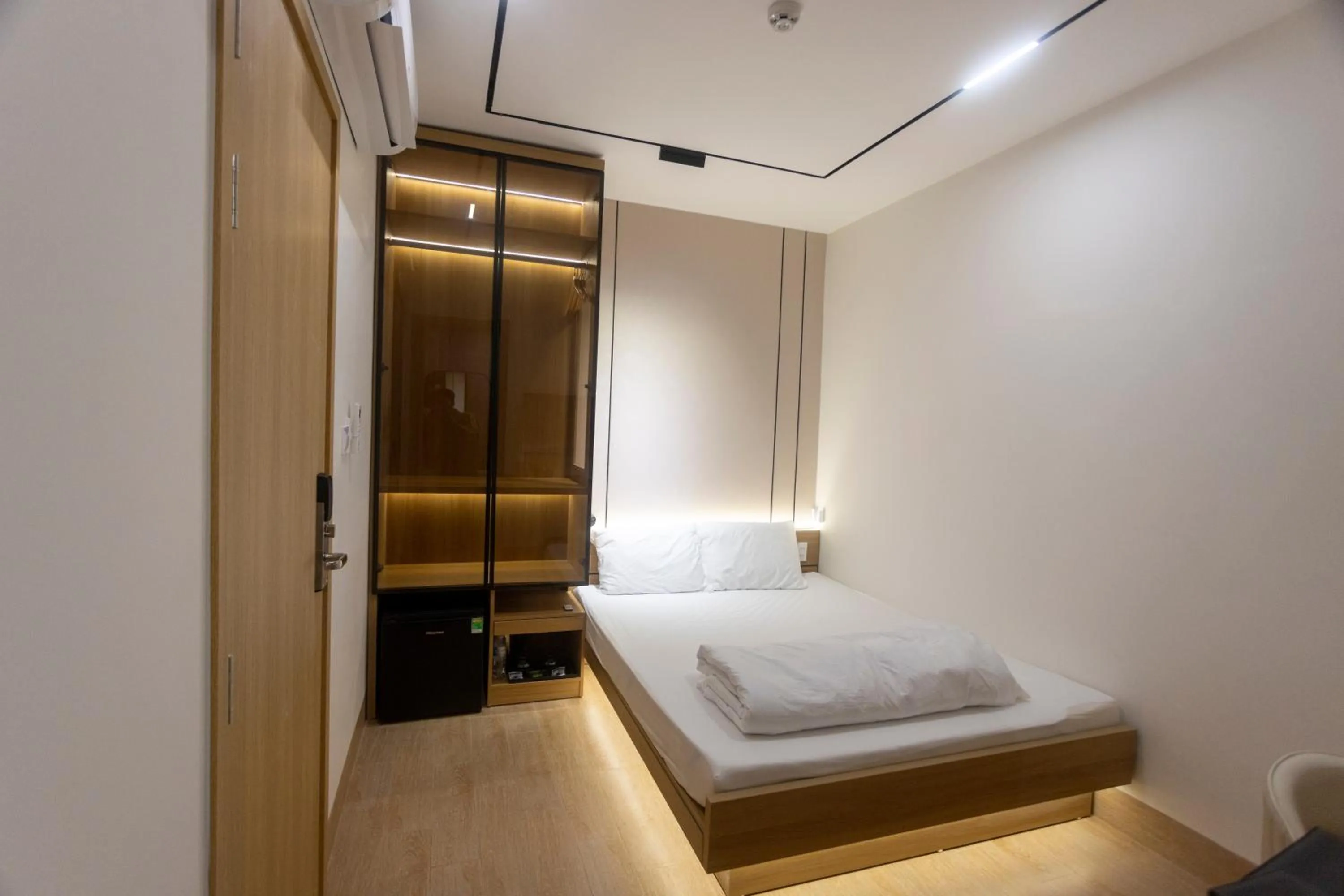 Photo of the whole room, Bed in C&M Hotel