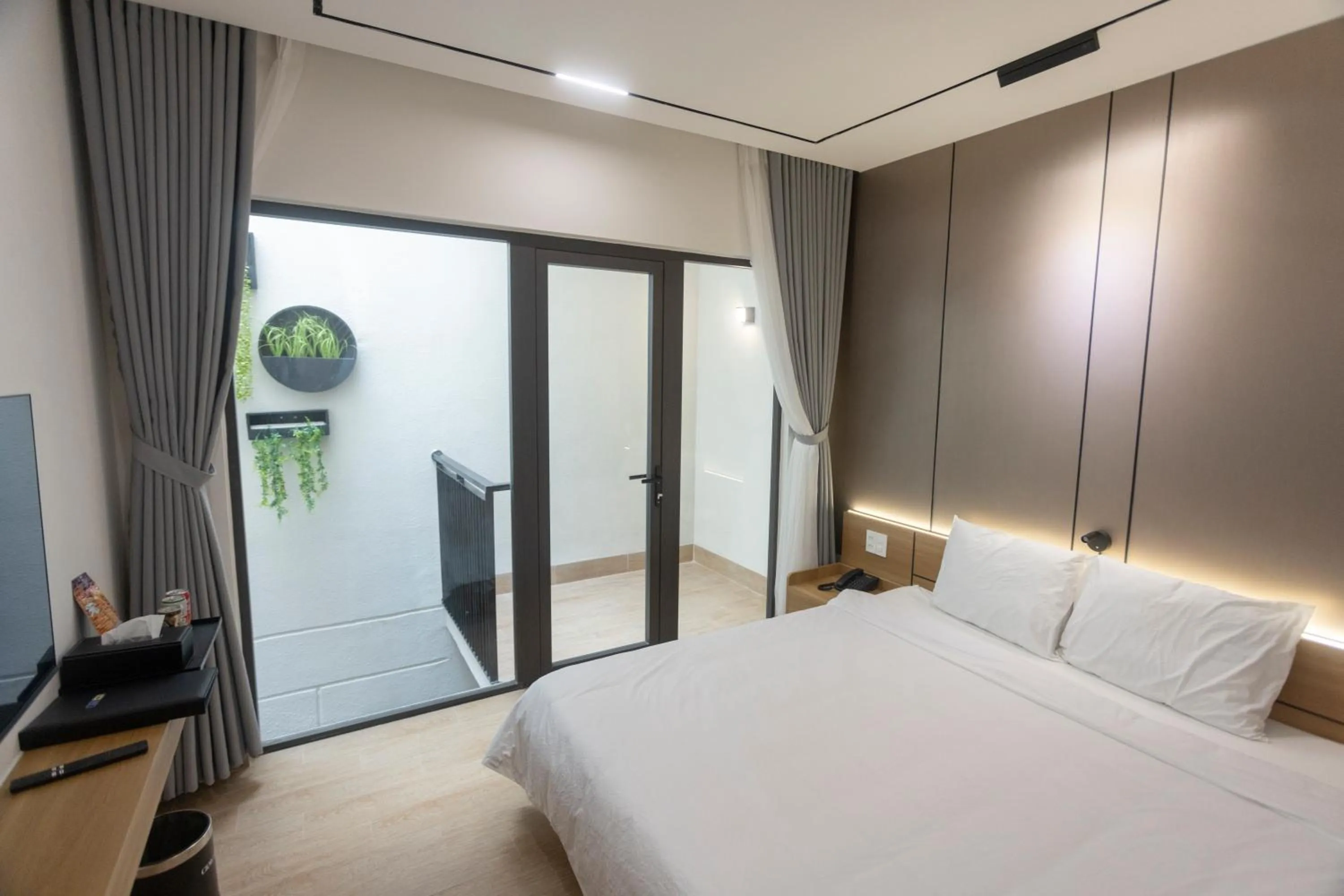 Photo of the whole room, Bed in C&M Hotel