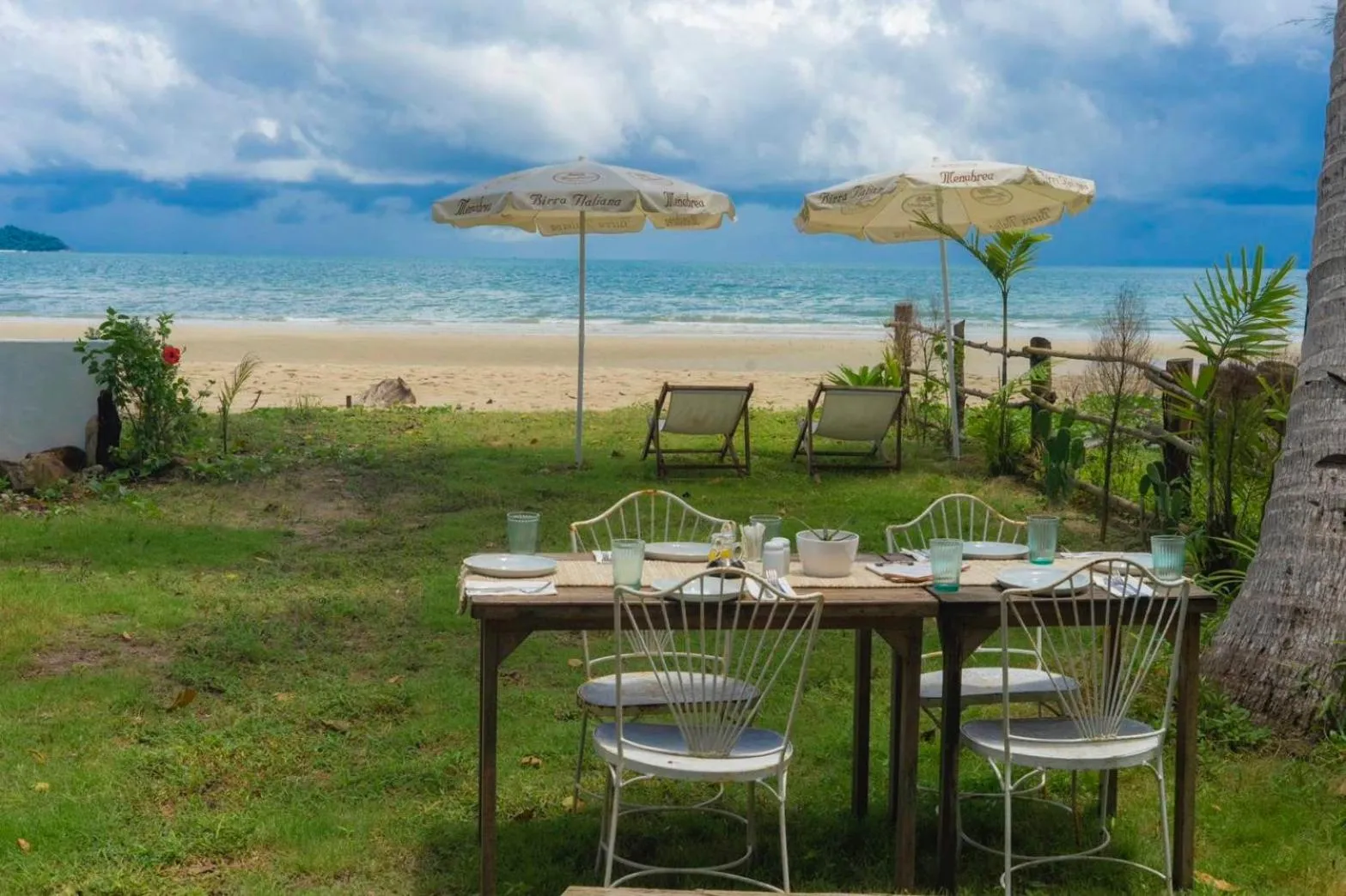 Restaurant/places to eat in The Shore Koh Chang Boutique Resort