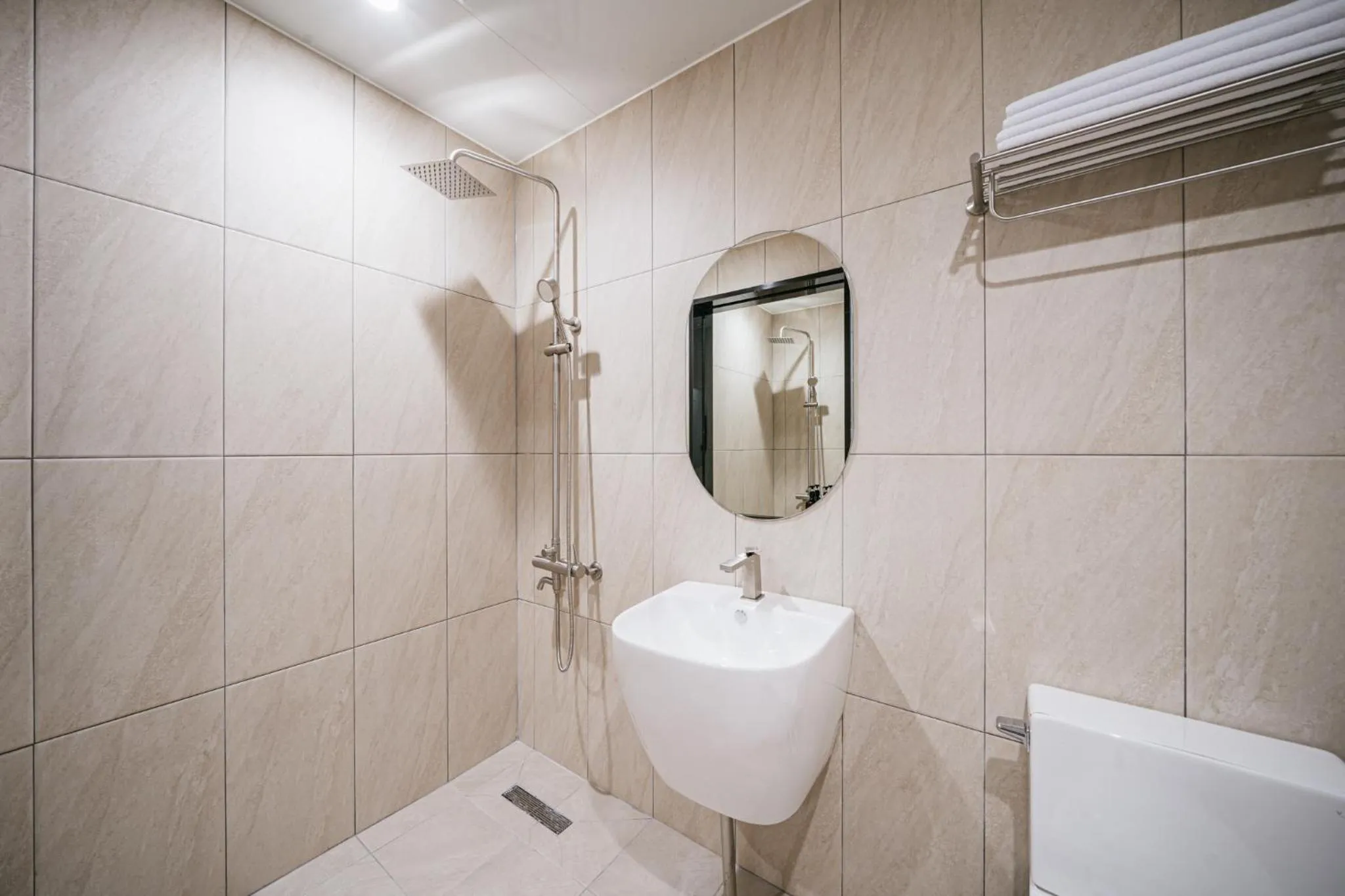 Shower in Daegu Exco Lead Hotel