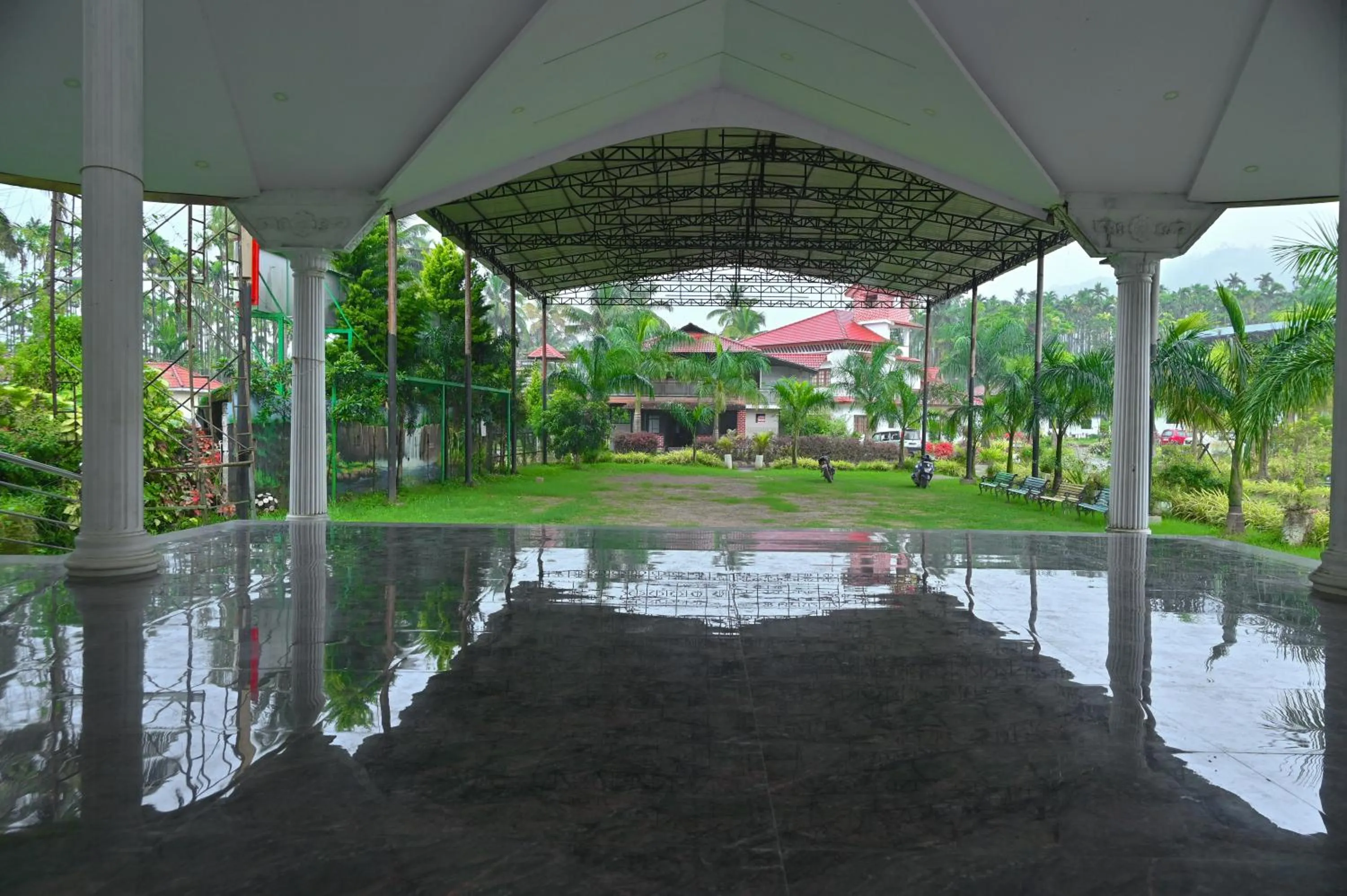 Banquet/Function facilities in NAVARATHNA International resort