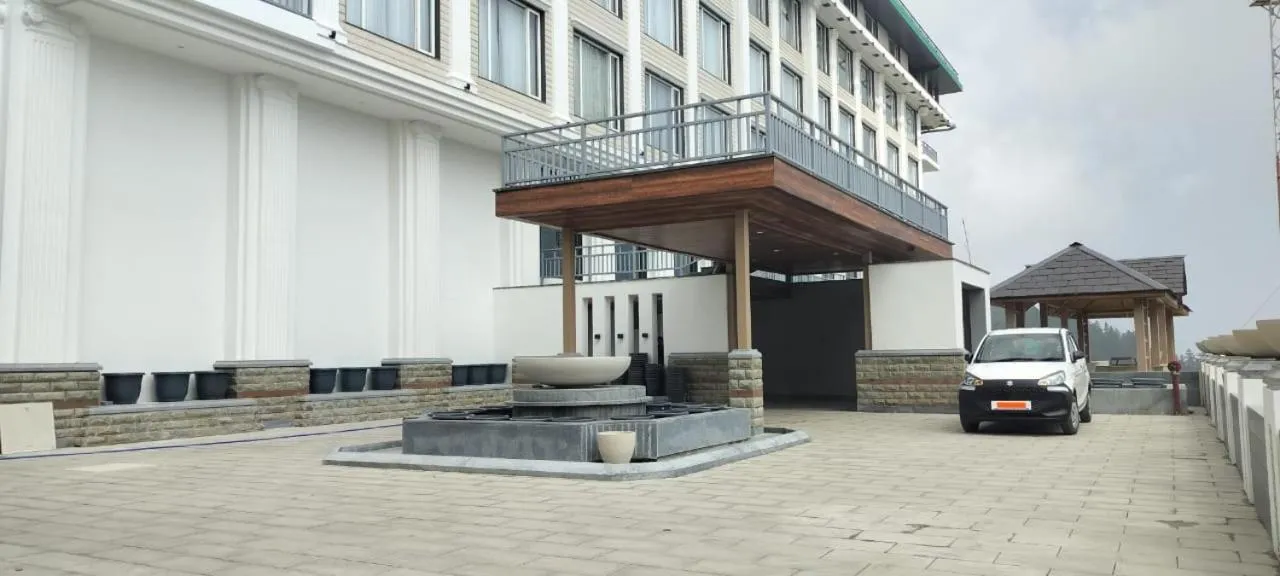 Parking in Hotel Greenberry Narkanda