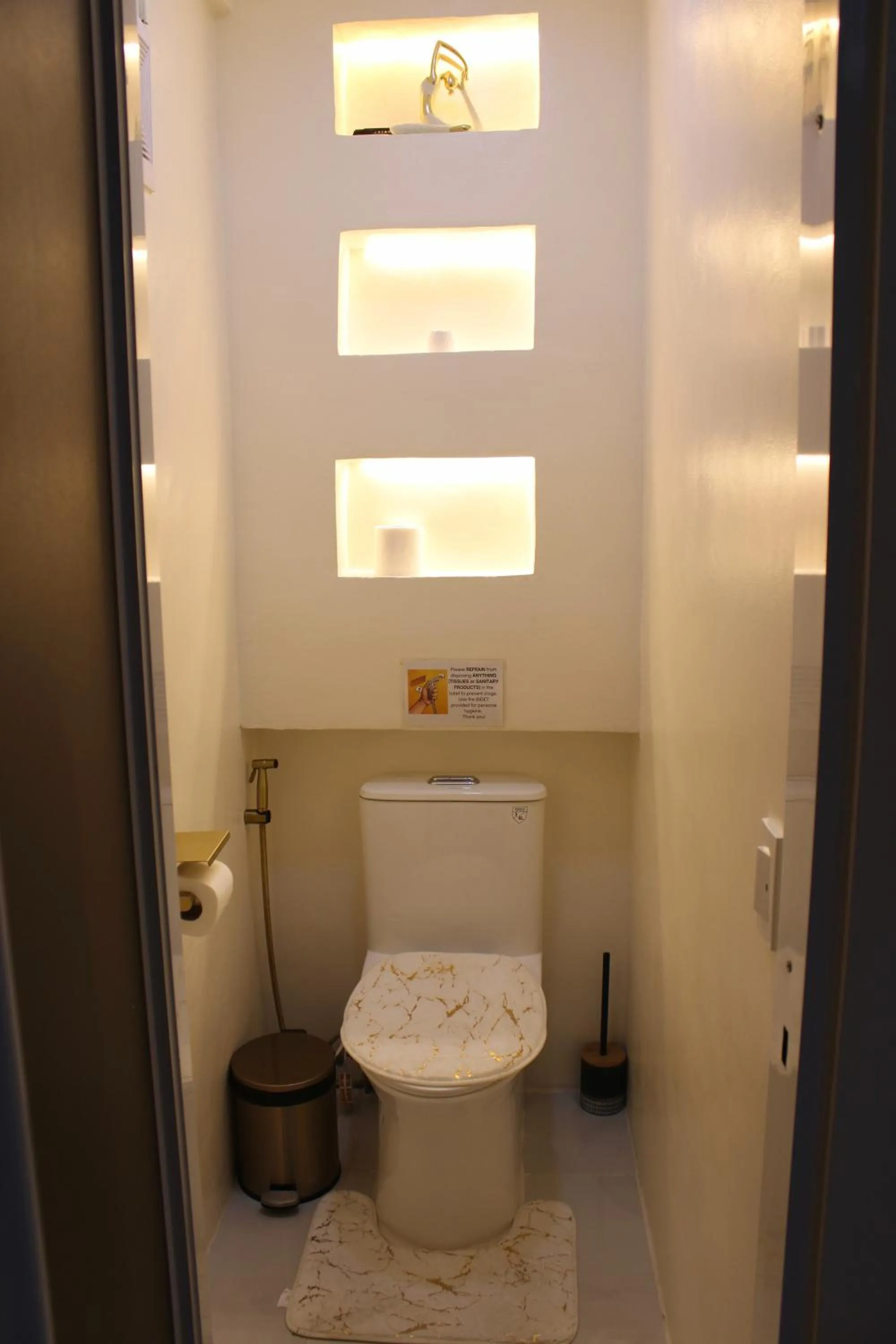 Toilet in Mayad Boutique Hotel El Nido - Newly Renovated