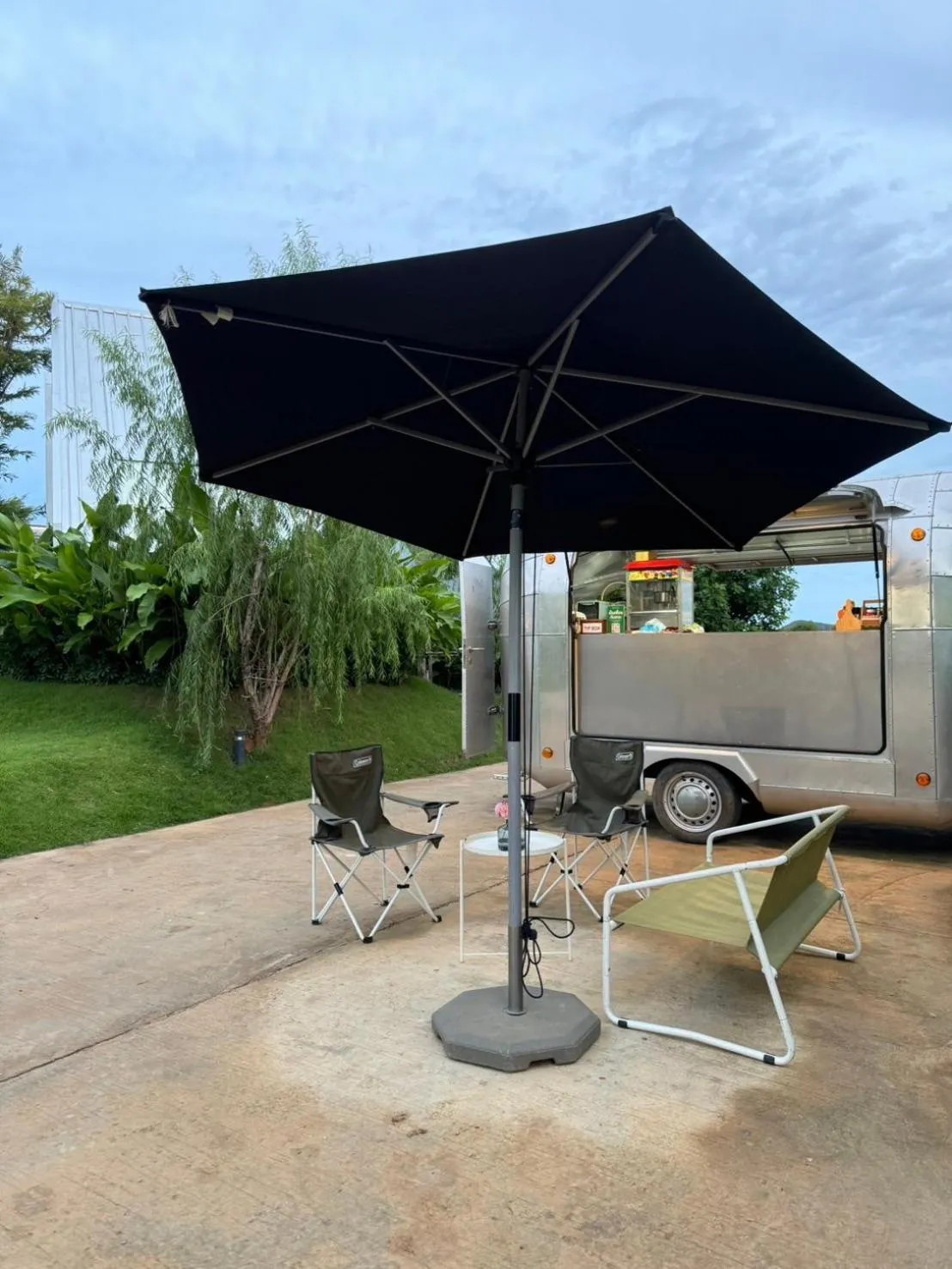 Restaurant/places to eat in Pause Pranburi