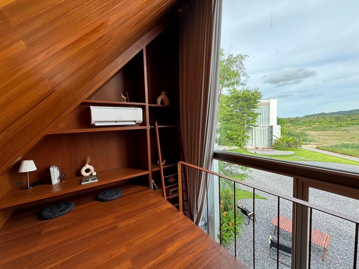 air conditioner in Pause Pranburi