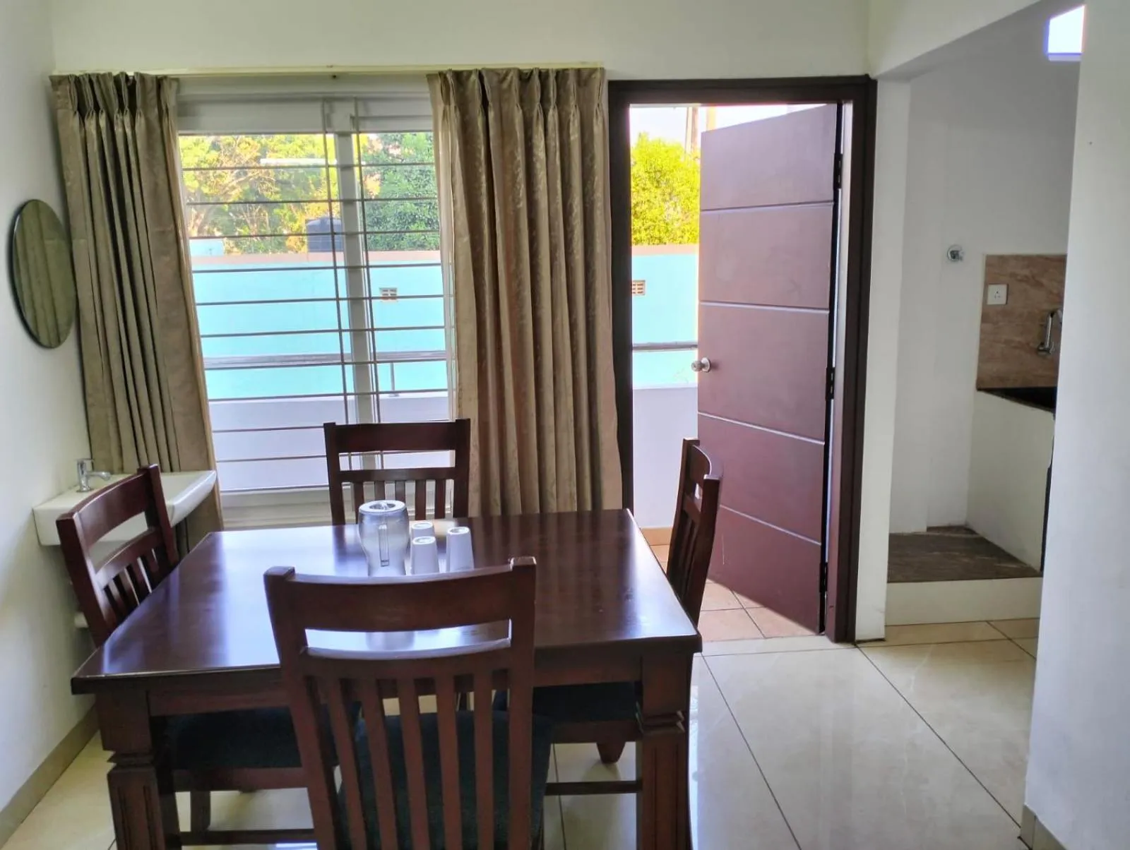 Dining area in Amma Inn Elegance Suites and Apartments