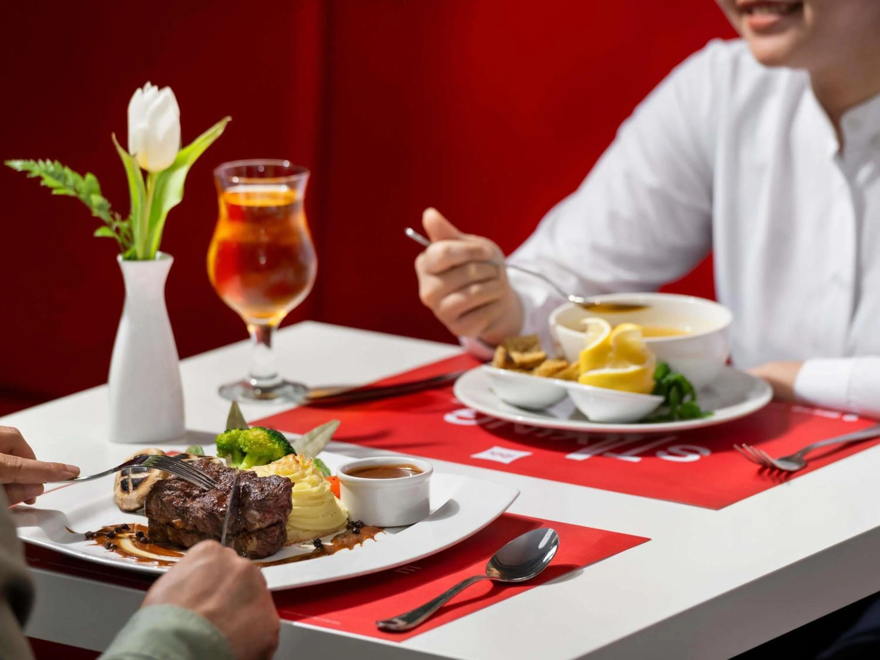 Restaurant/places to eat in ibis Seef Manama