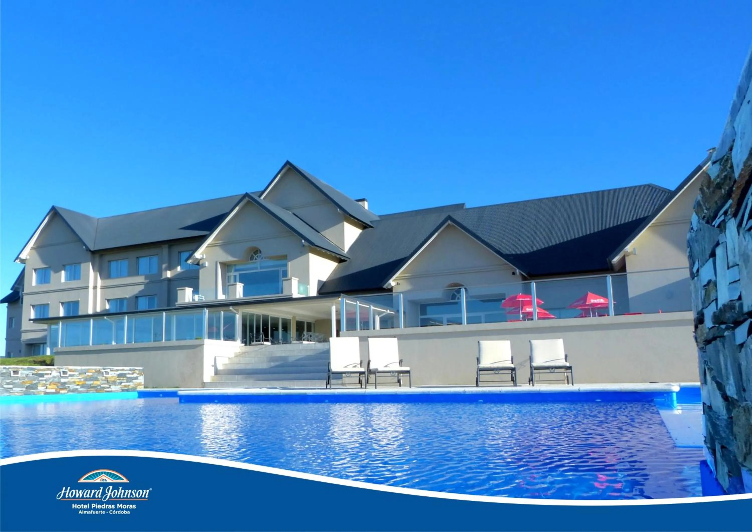 Property building in Howard Johnson Hotel Piedras Moras