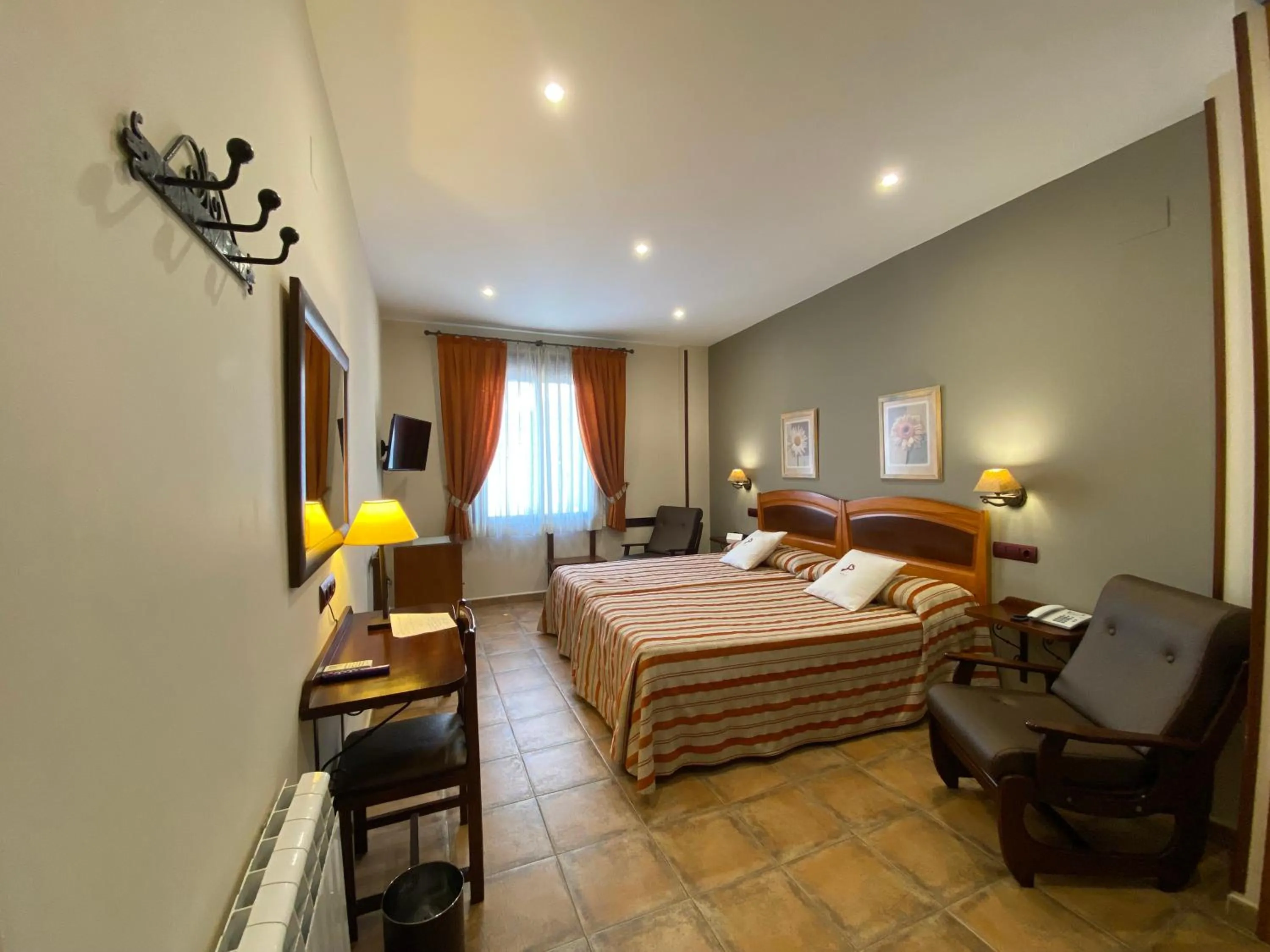 Bed in Hospedium Hotel Retiro del Maestre