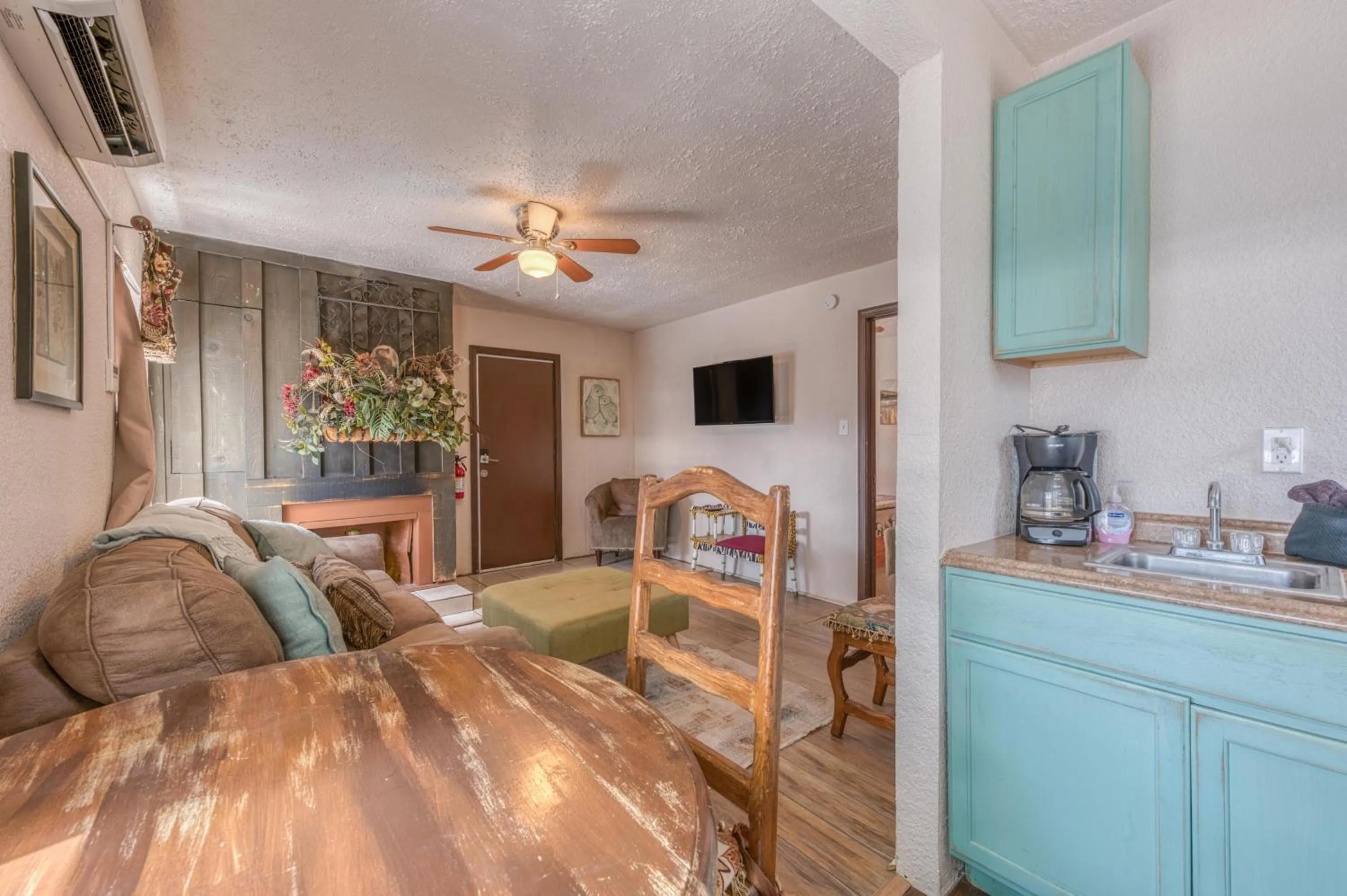 Bed in Enchanted Hideaway Cabins and Cottages