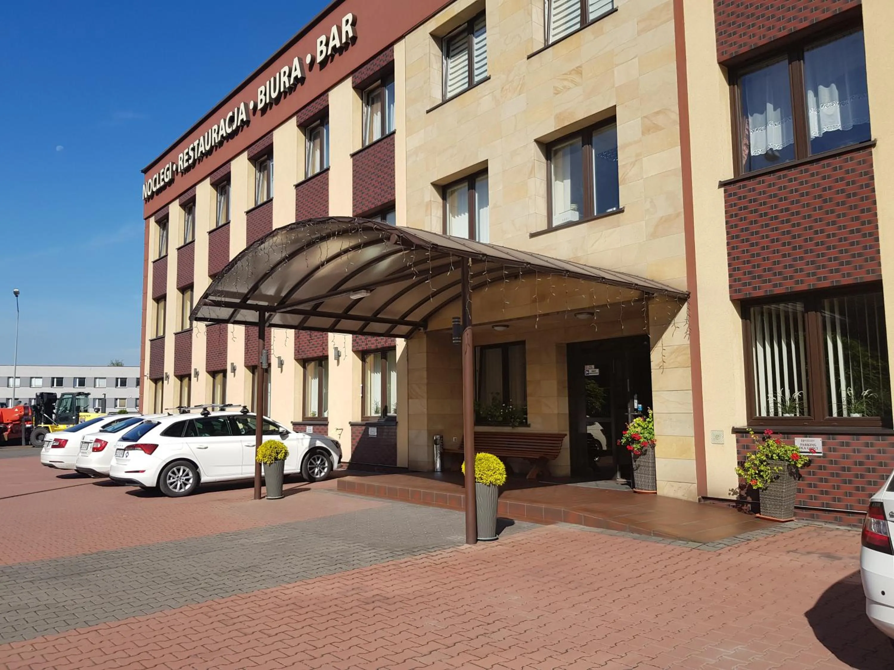 Property building in Gościniec Biznesowy