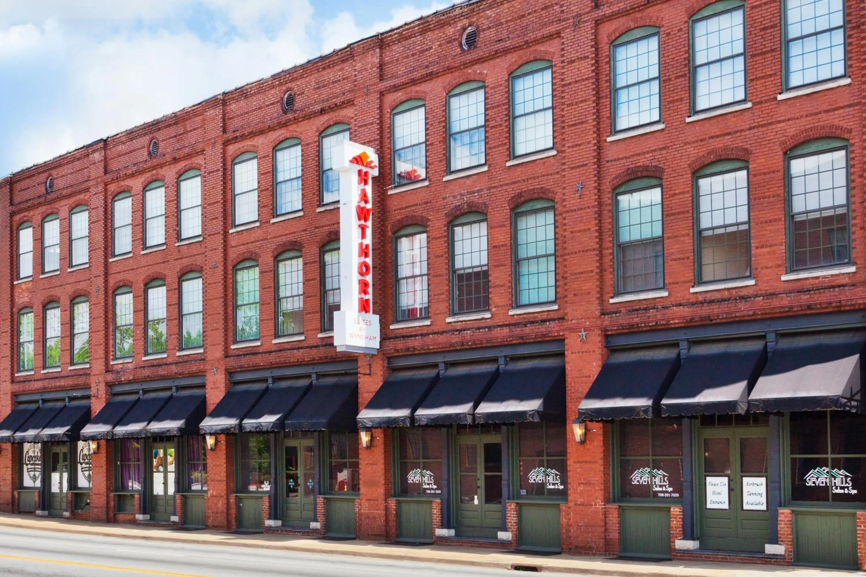 Property building in Hawthorn Extended Stay by Wyndham Rome