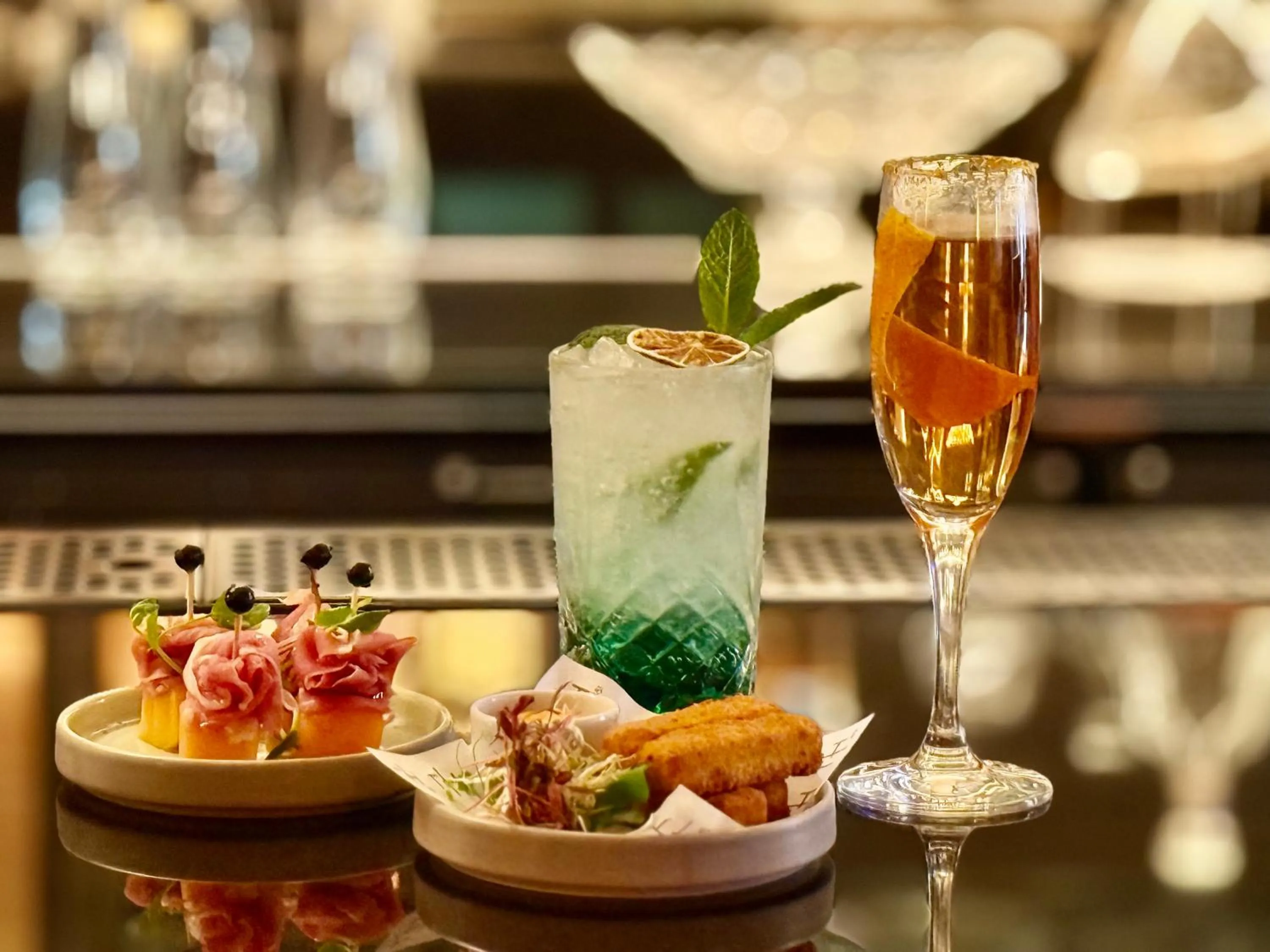 Restaurant/places to eat in St. James' Court, A Taj Hotel, London