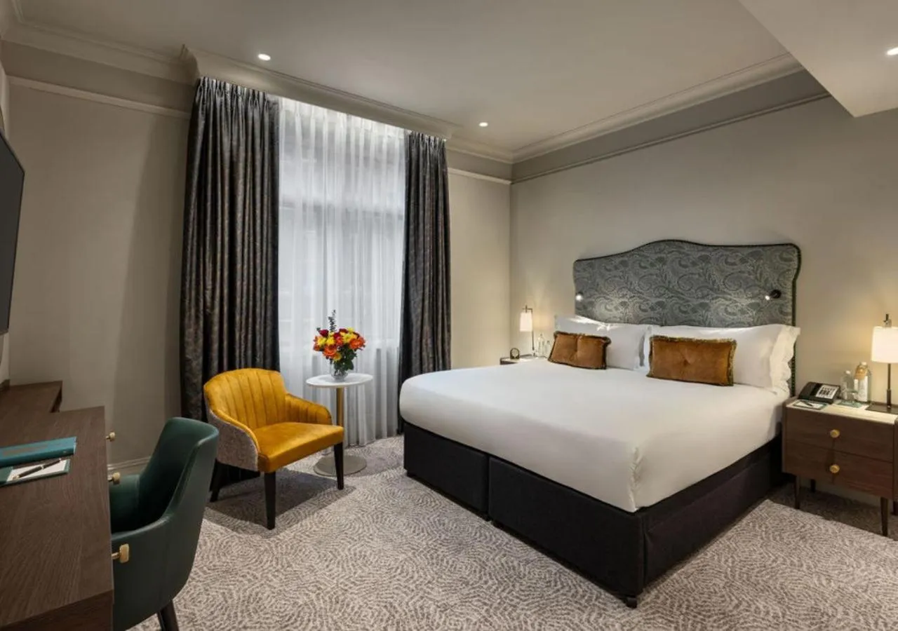 Bedroom, Bed in St. James' Court, A Taj Hotel, London