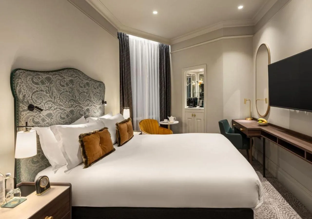 Bedroom, Bed in St. James' Court, A Taj Hotel, London