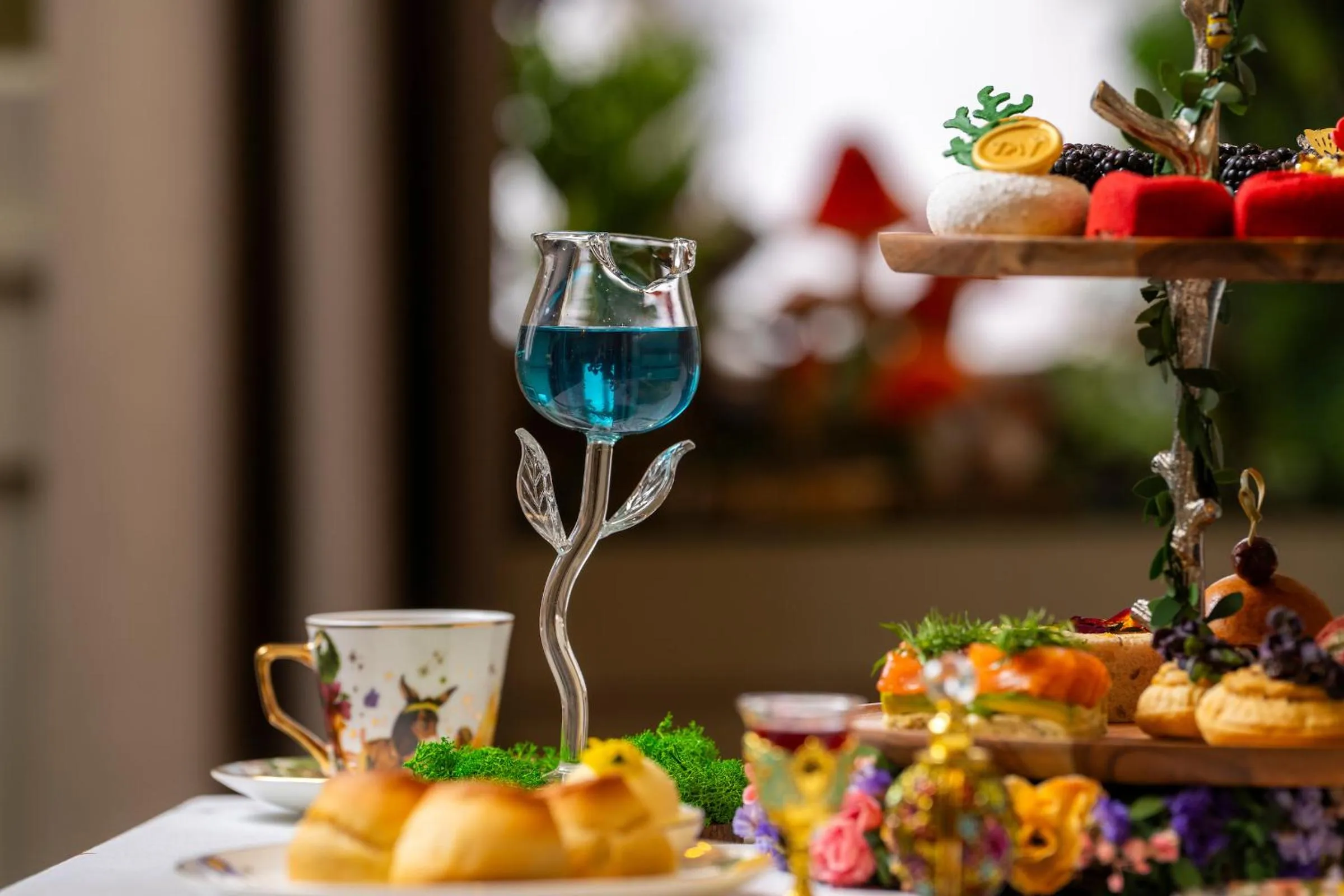 Restaurant/places to eat in St. James' Court, A Taj Hotel, London