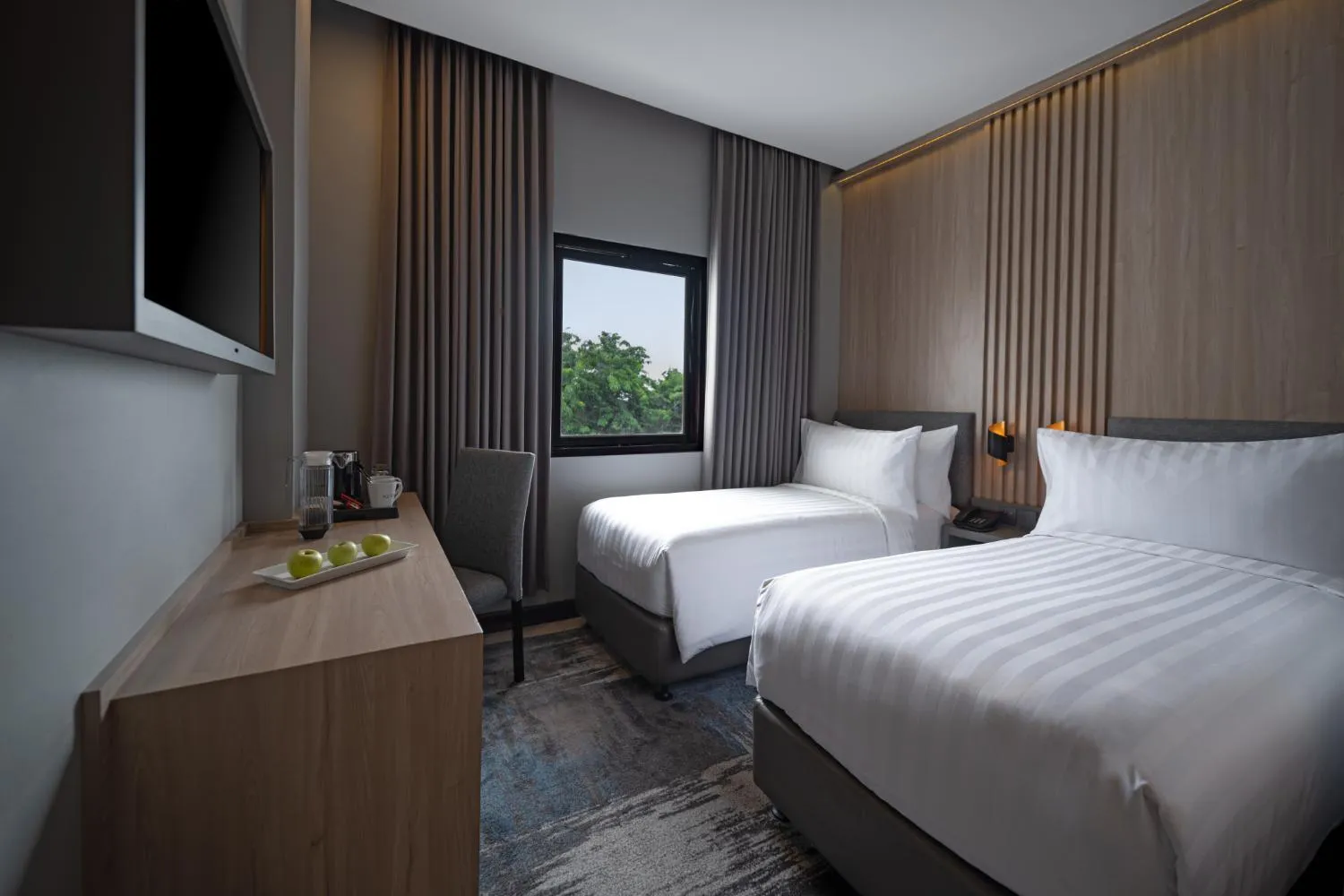 Bedroom, Bed in Aston Inn Rembang