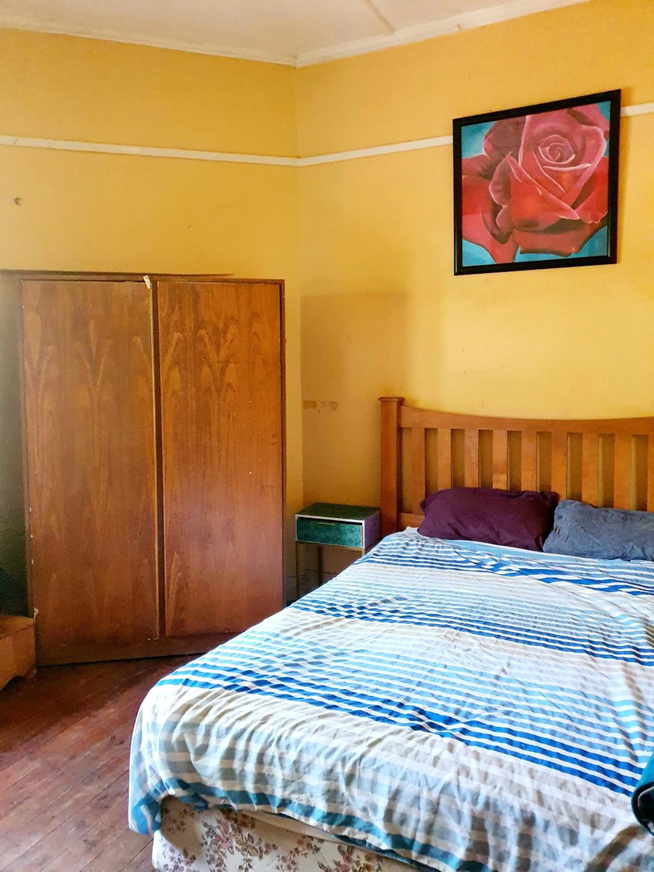 Bed in St Kilda East backpackers' hostel