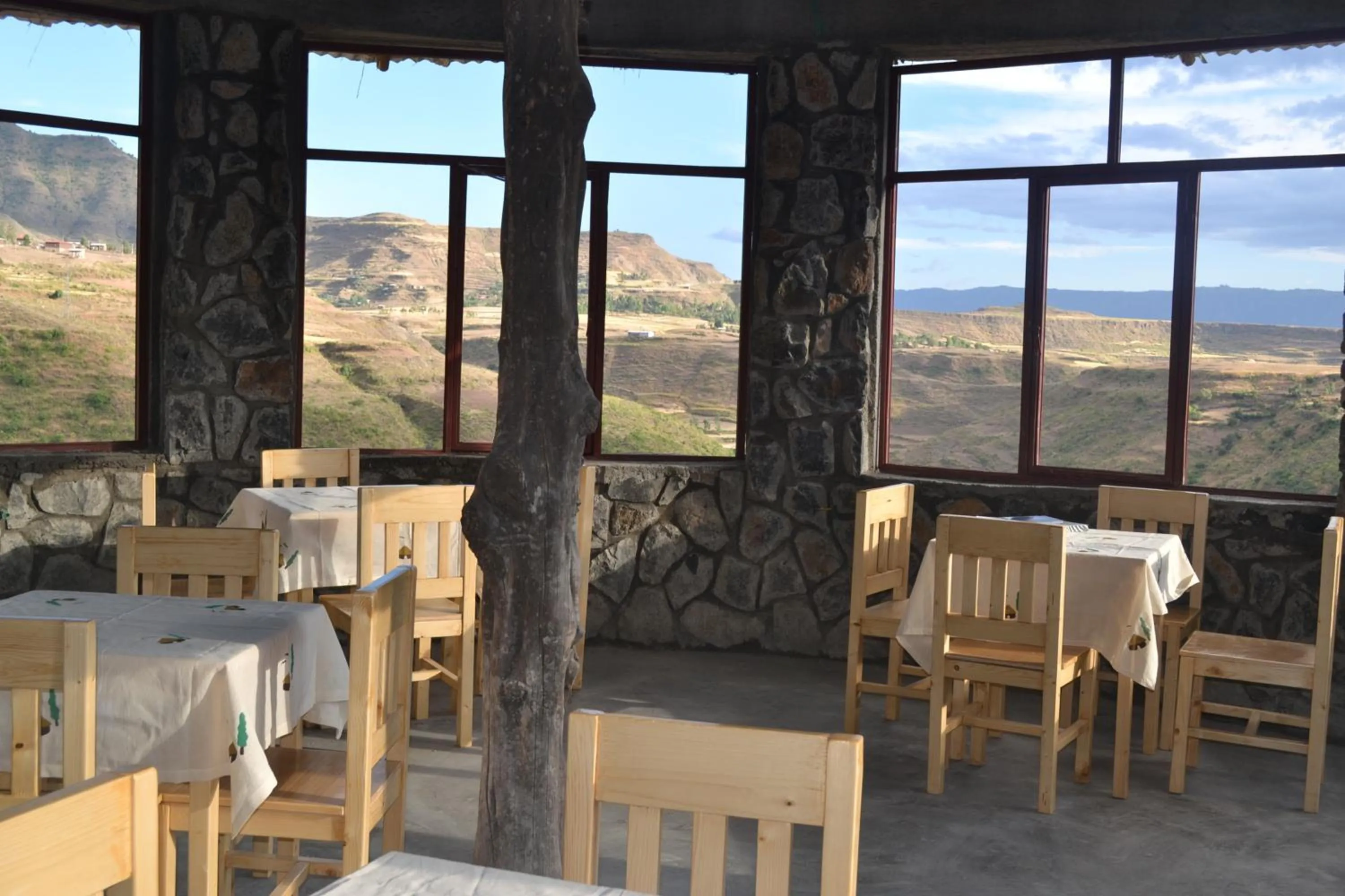 Restaurant/places to eat in Sora Lodge Lalibela