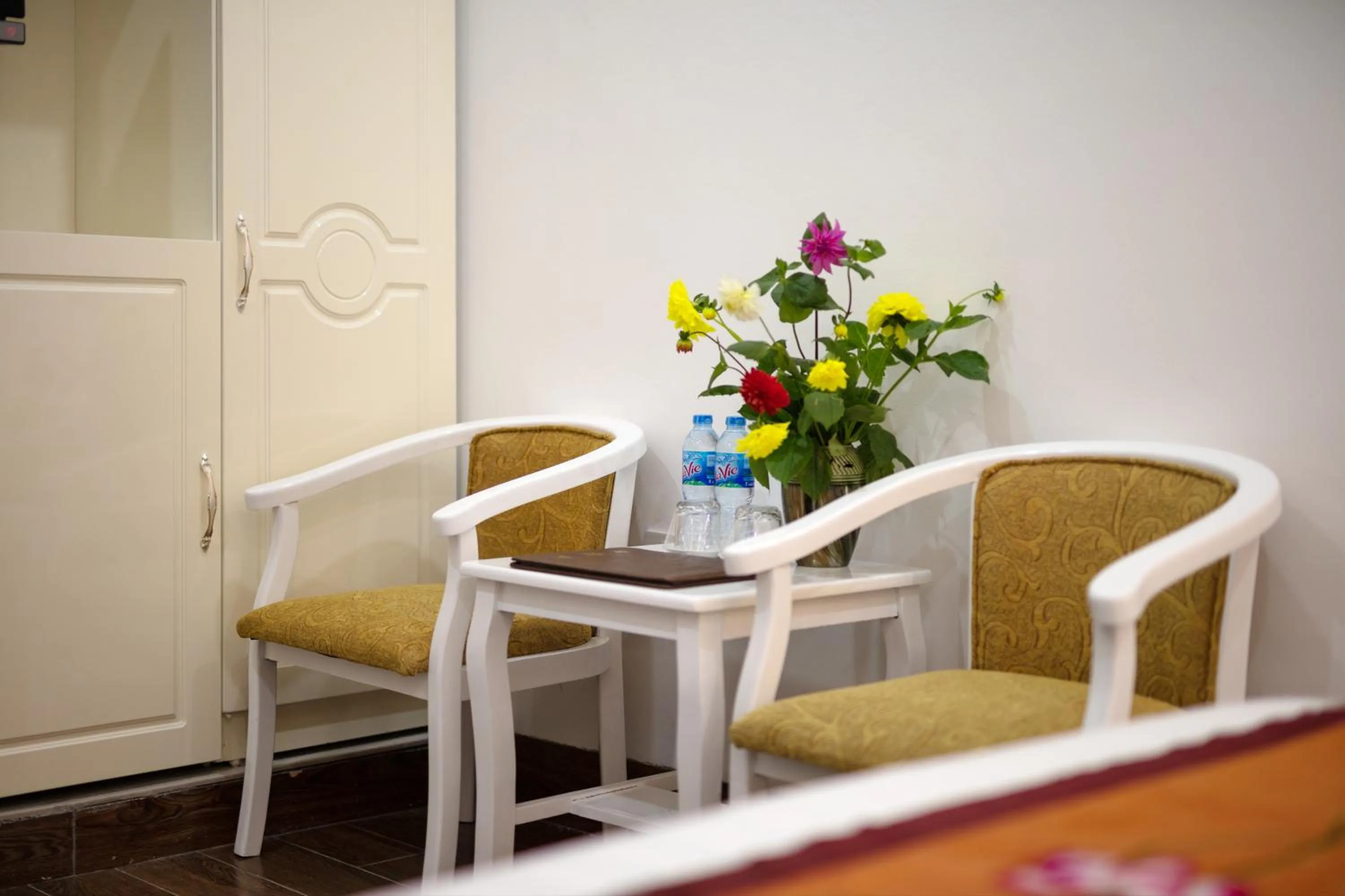 Seating area in Busan Hotel