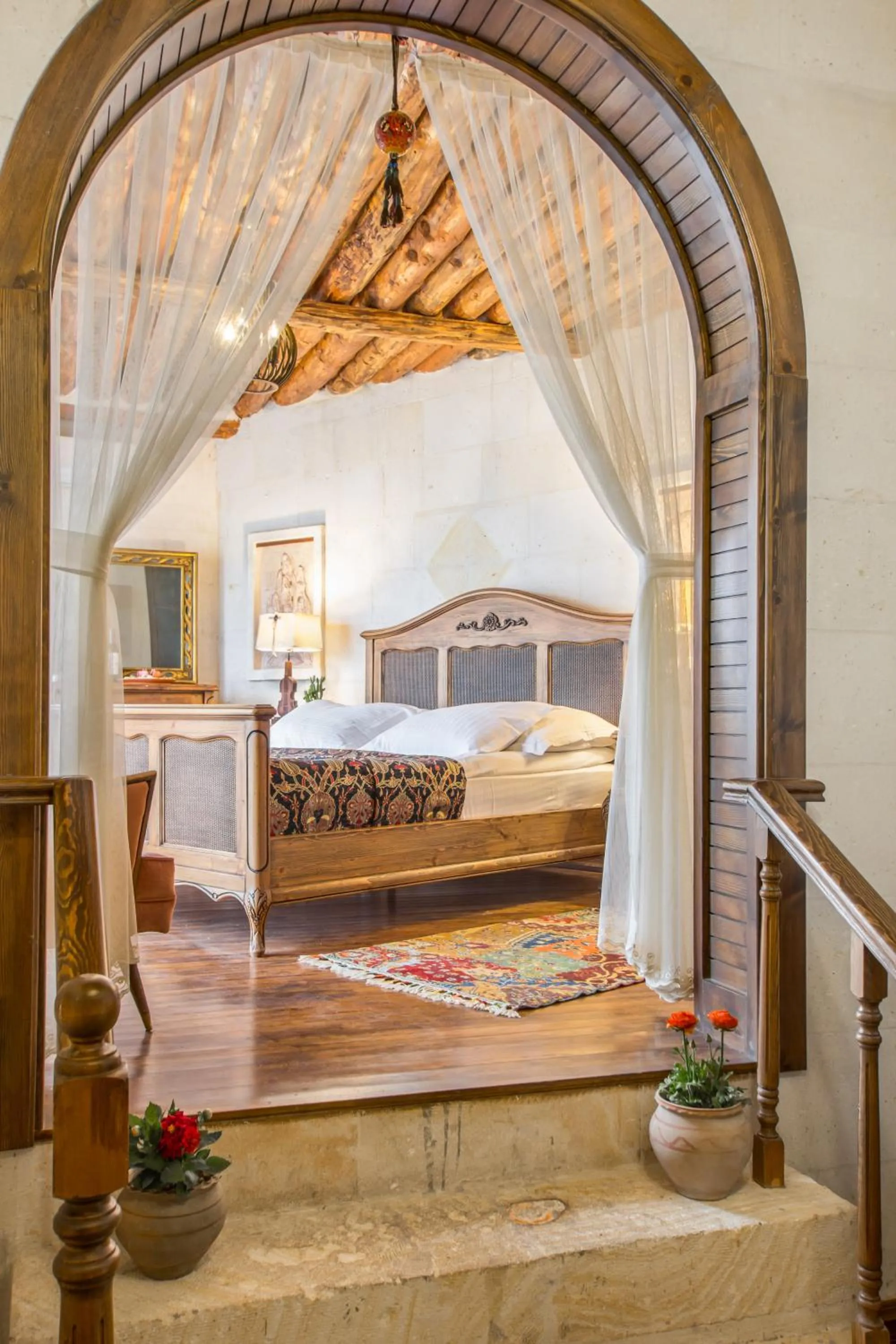 Massage, Bed in Cappadocia Minia Cave Hotel