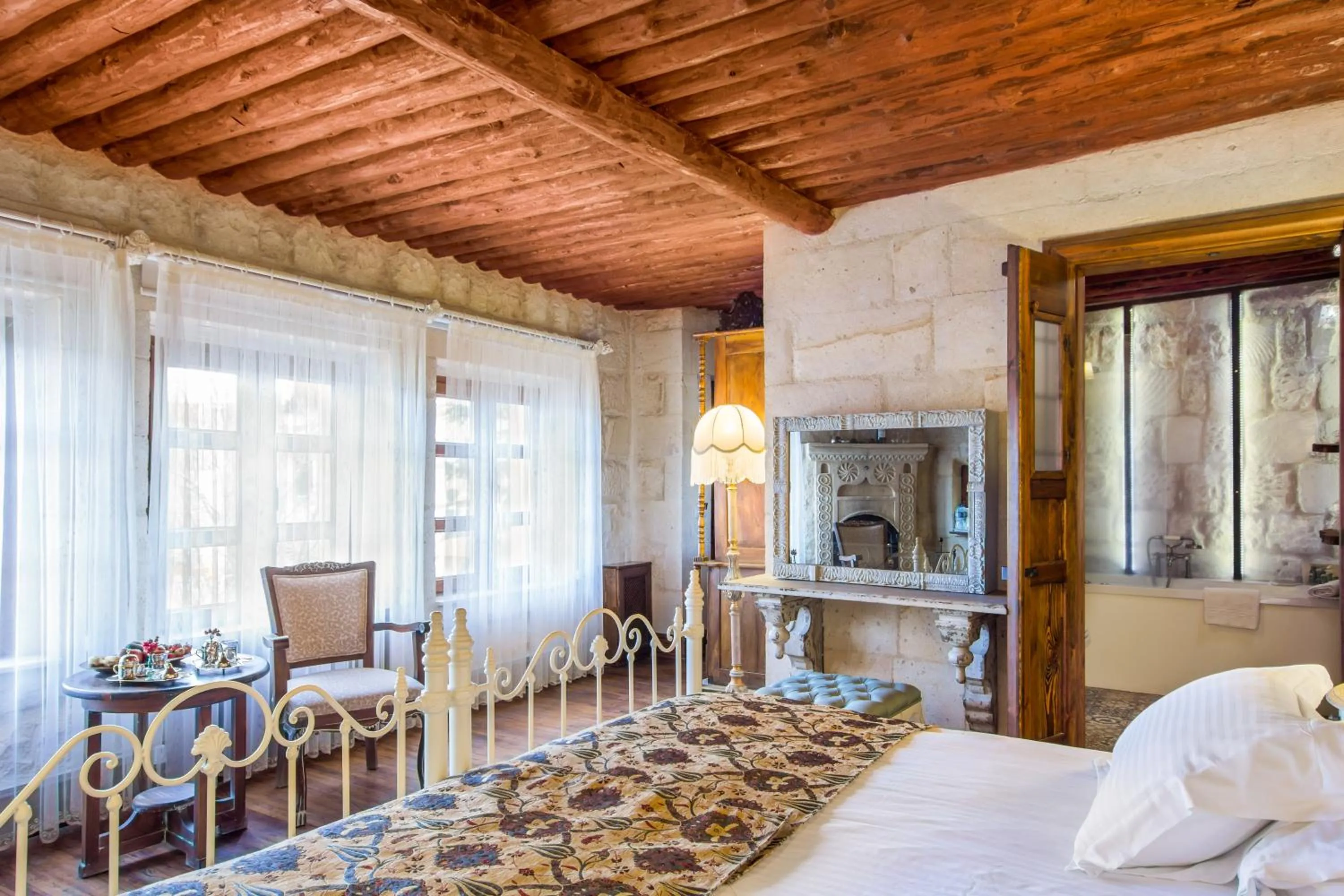 Massage, Bed in Cappadocia Minia Cave Hotel