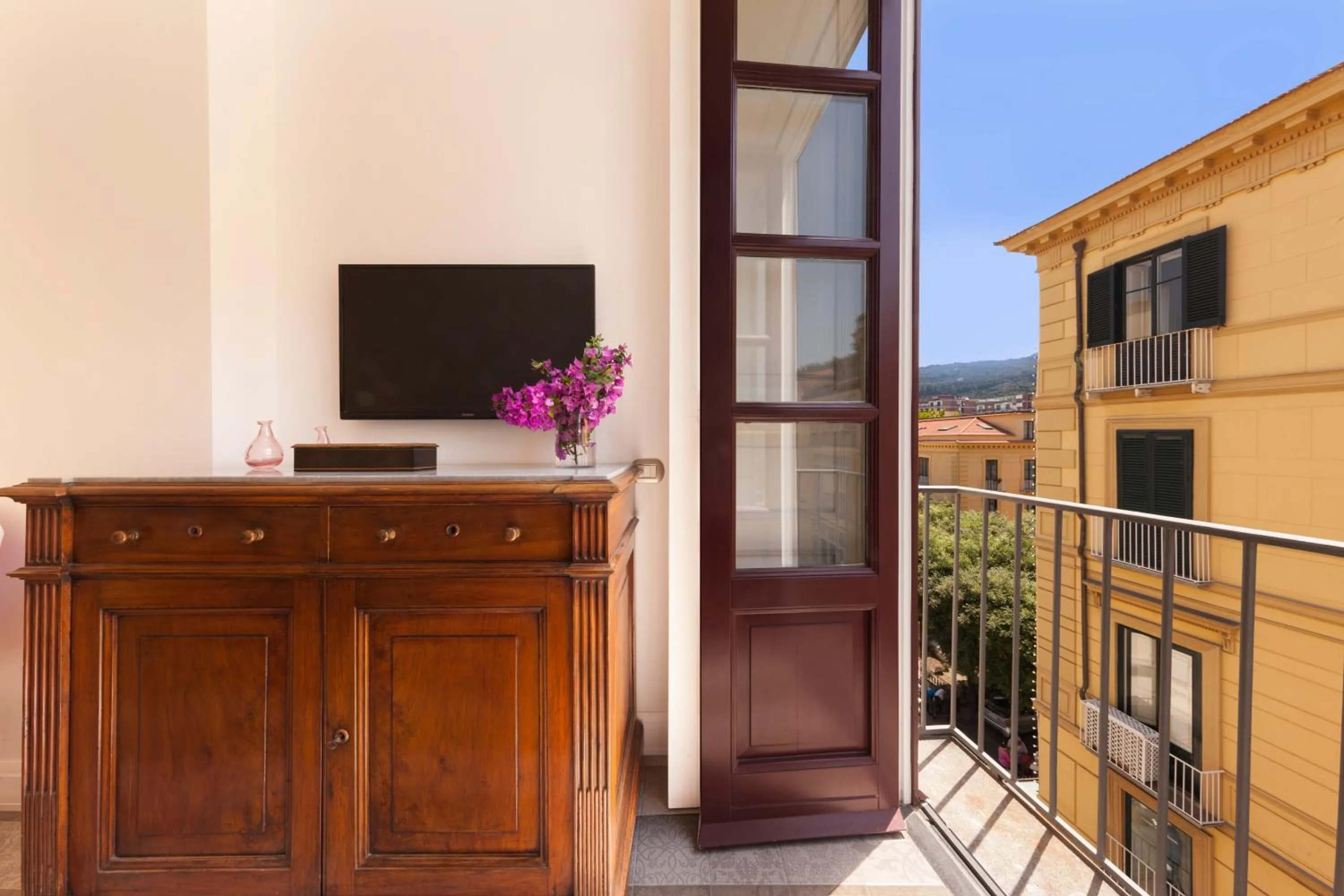 Photo of the whole room in La Casa dell'Orologio - MAIN SQUARE