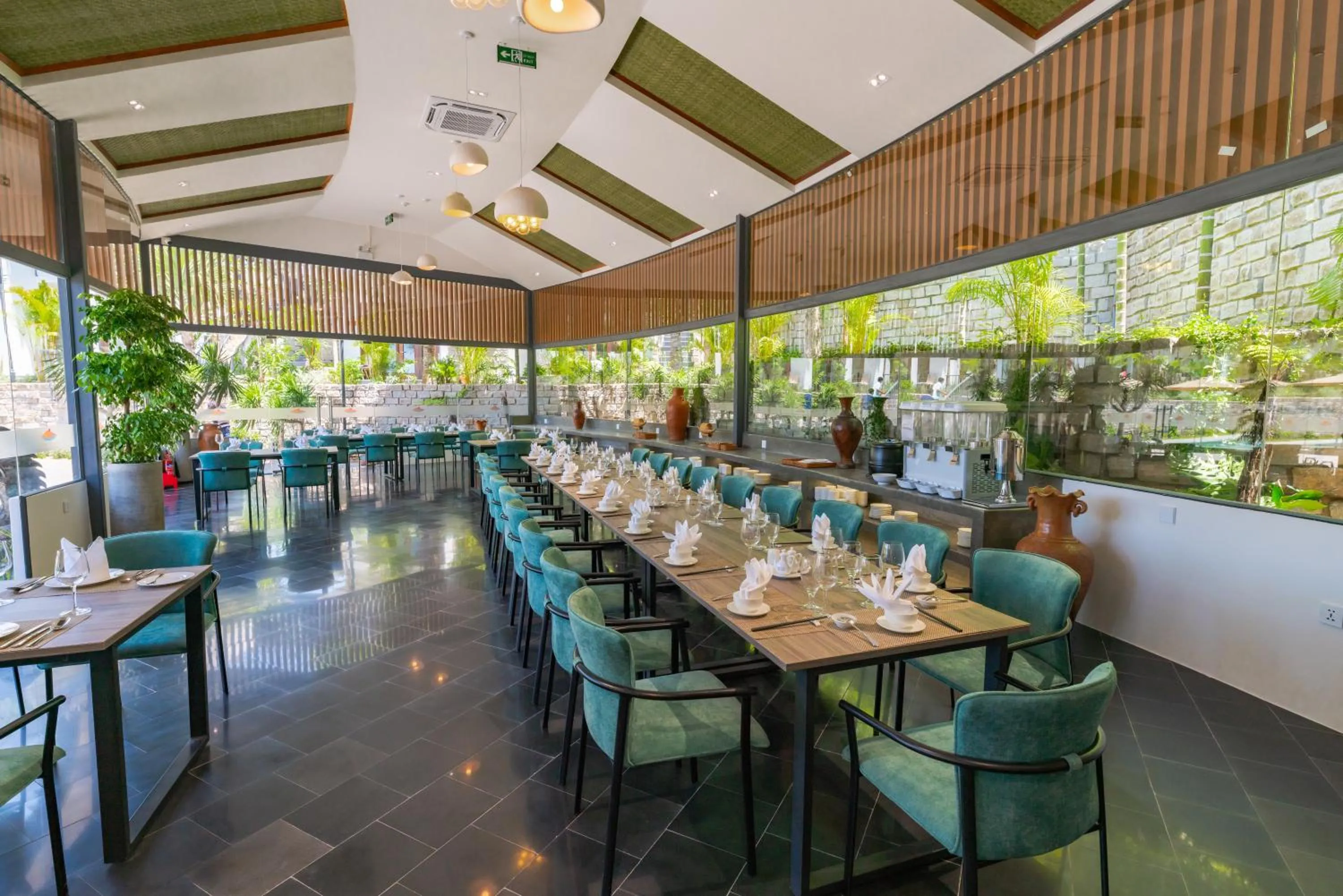 Restaurant/places to eat in Pandora Sand Hill Mũi Né Resort