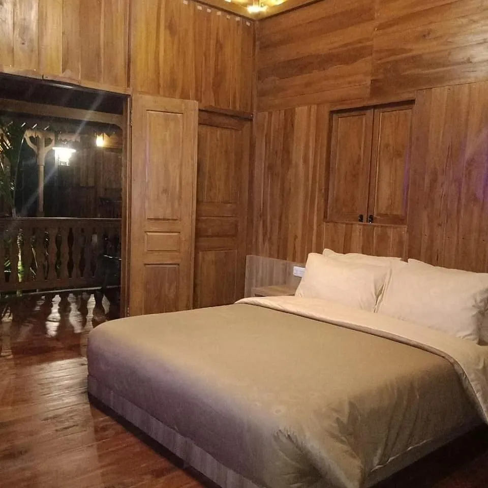 Bedroom, Bed in Alam Batu Village