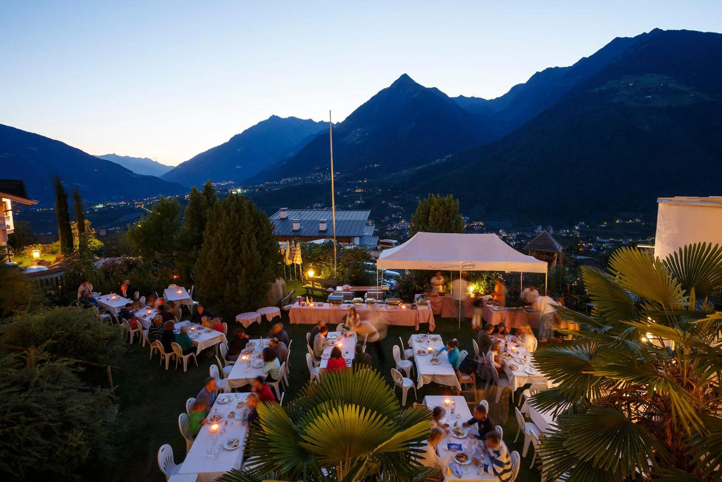 Garden in Family Hotel Gutenberg