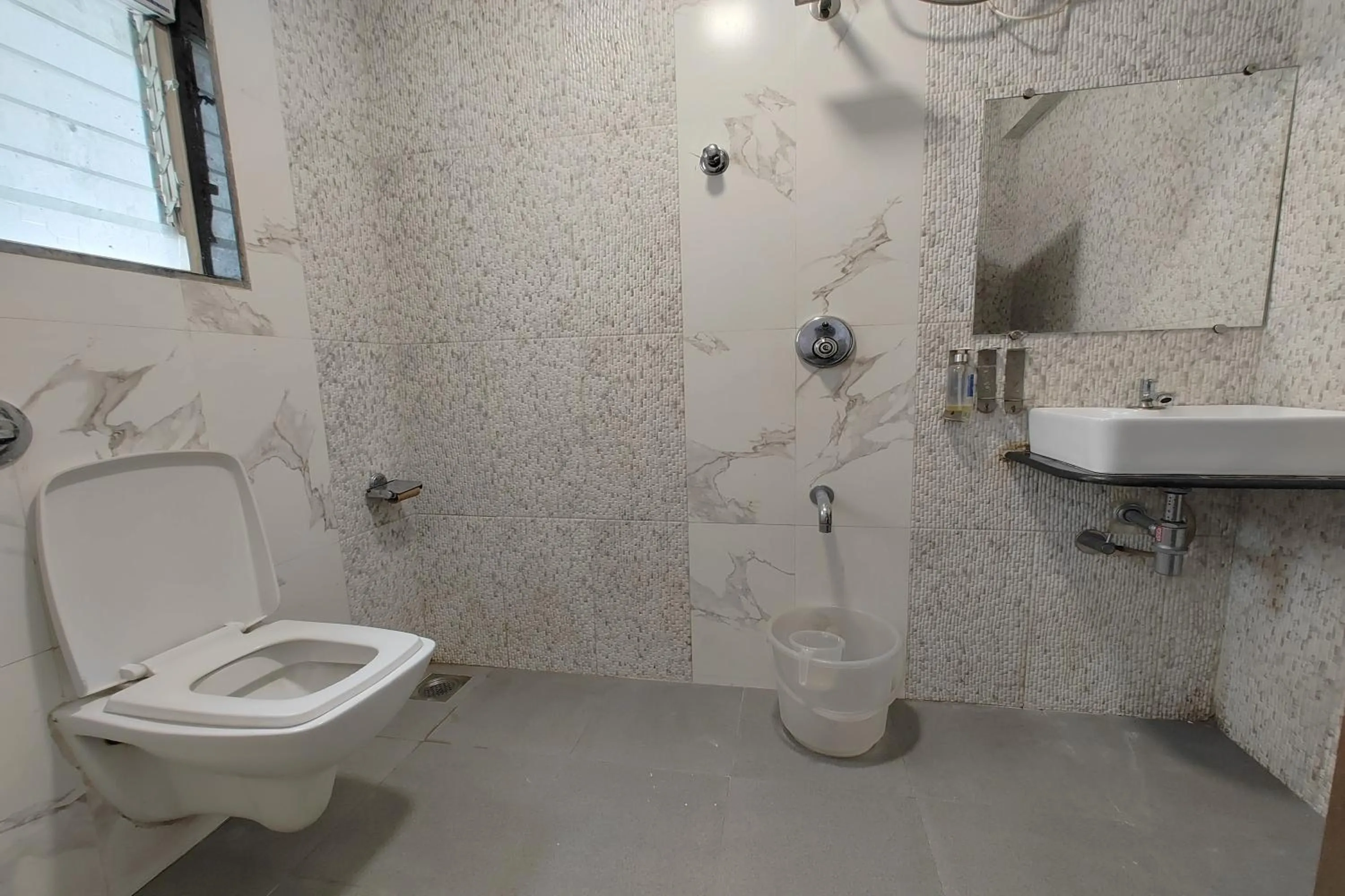 Bathroom in Hotel Sai Inn Executive