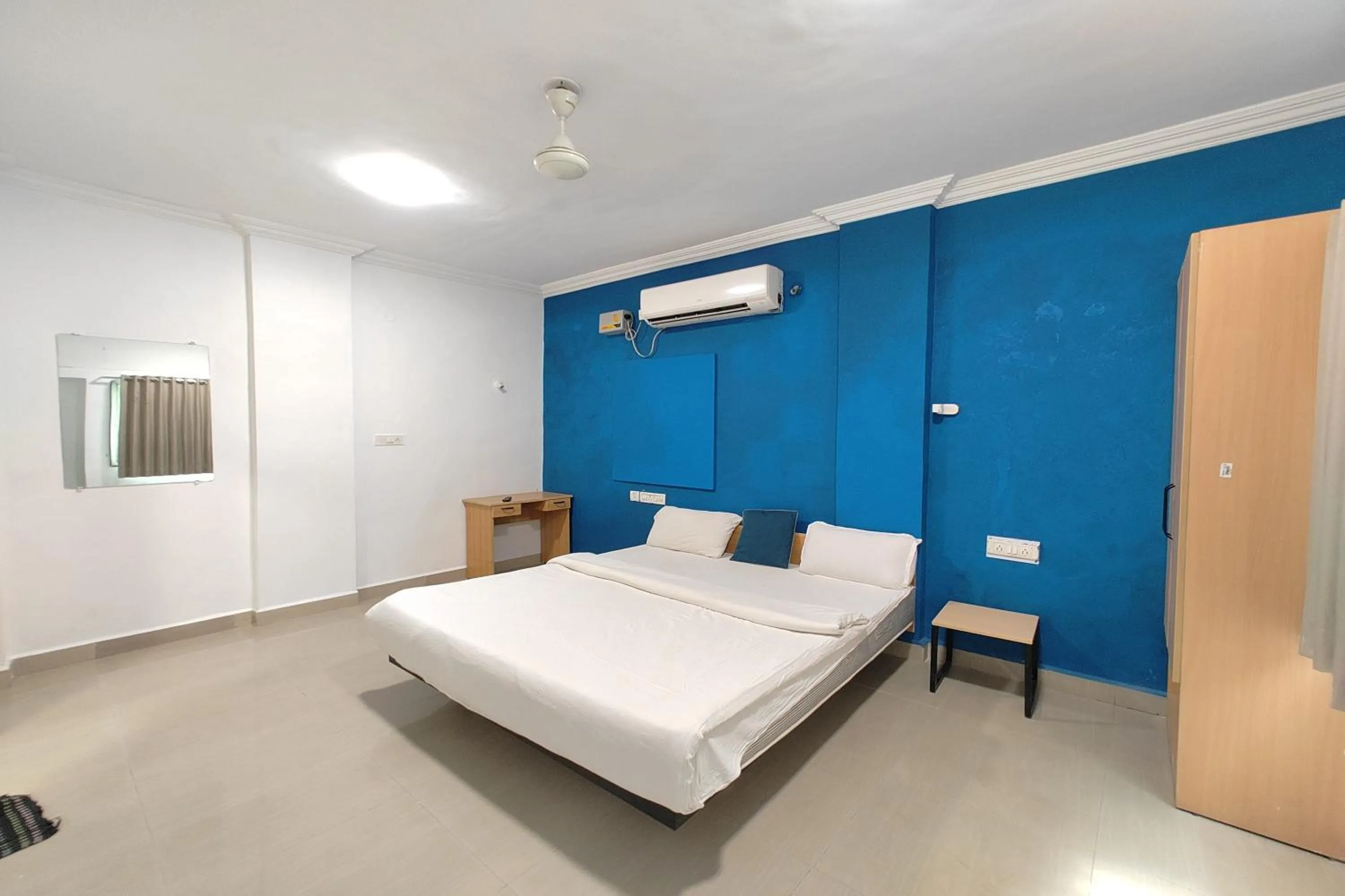 Bed in Hotel Sai Inn Executive