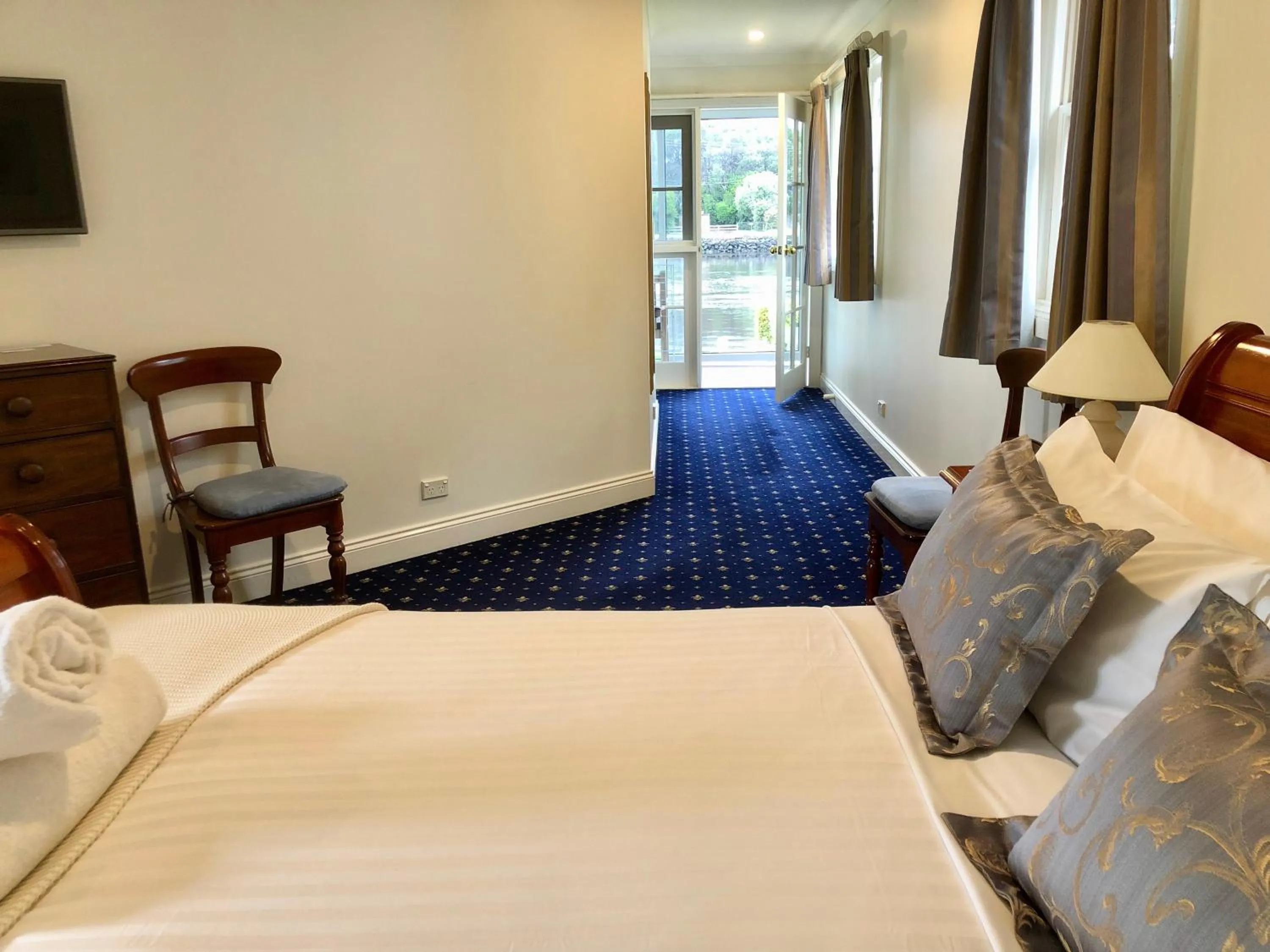 Bed in Douglas Riverside