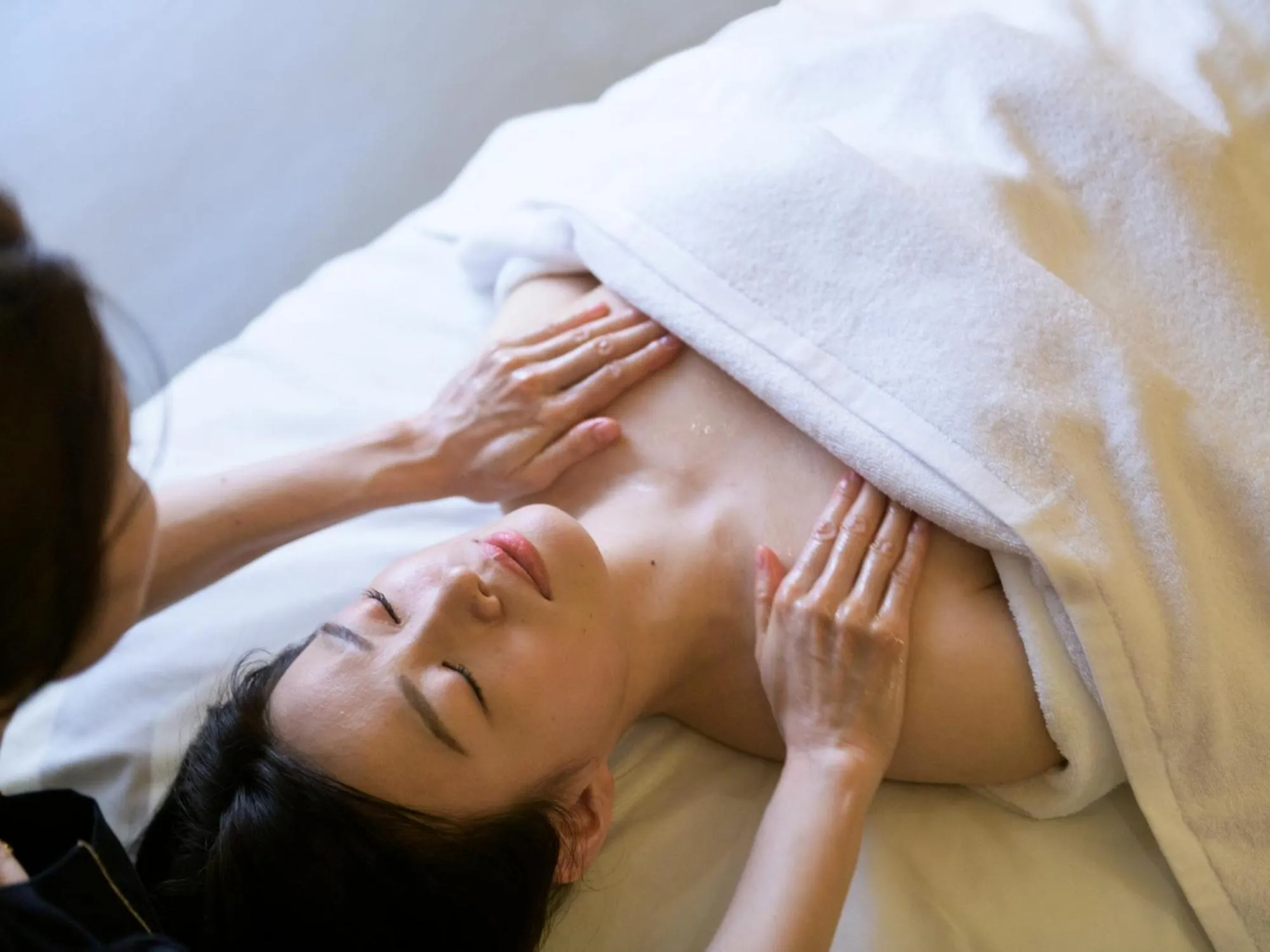 Massage in ReLabo -Medical Spa & Stay-