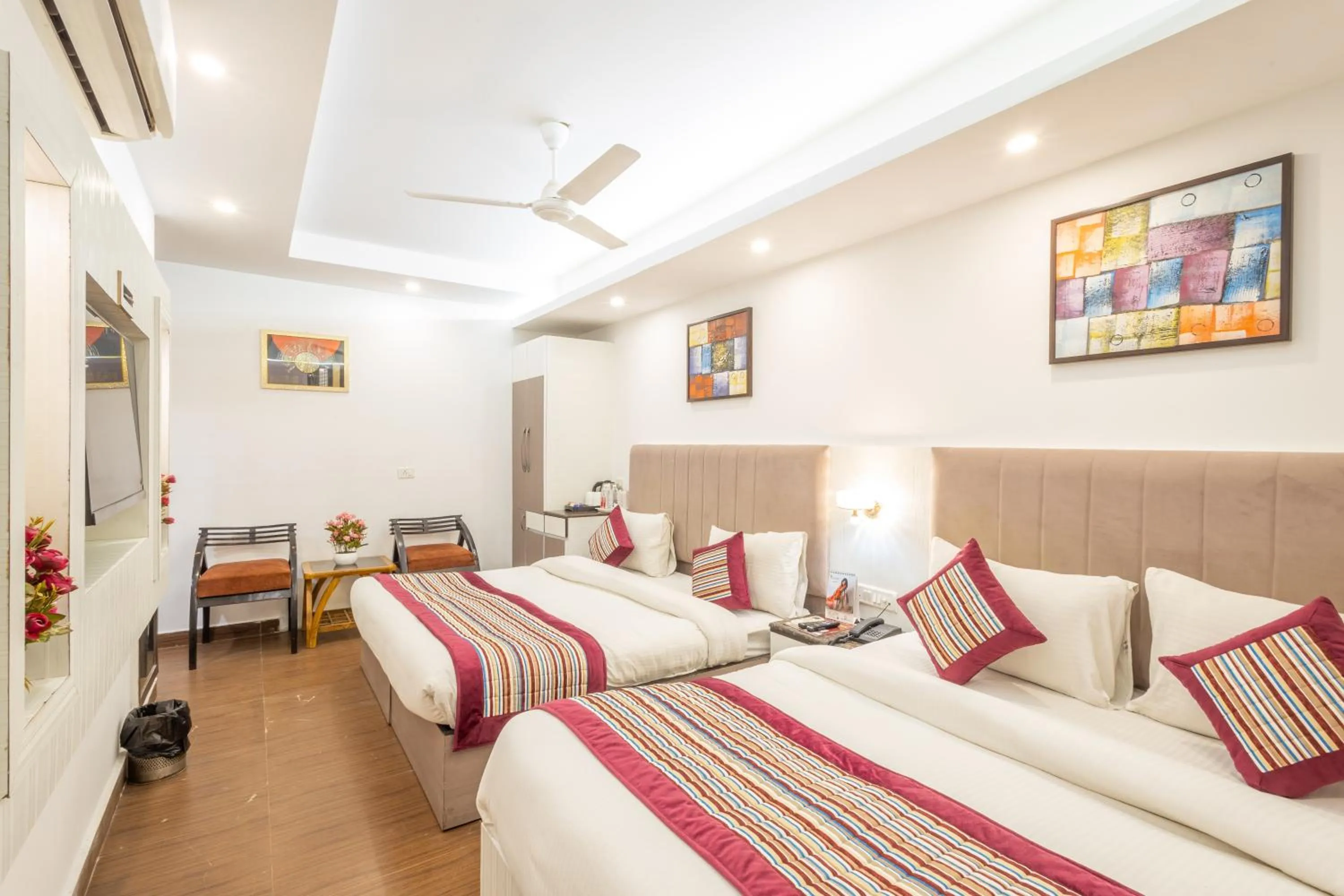 Hotel The Gold Inn - Walking Distance From Gaffar Market Karol Bagh Delhi
