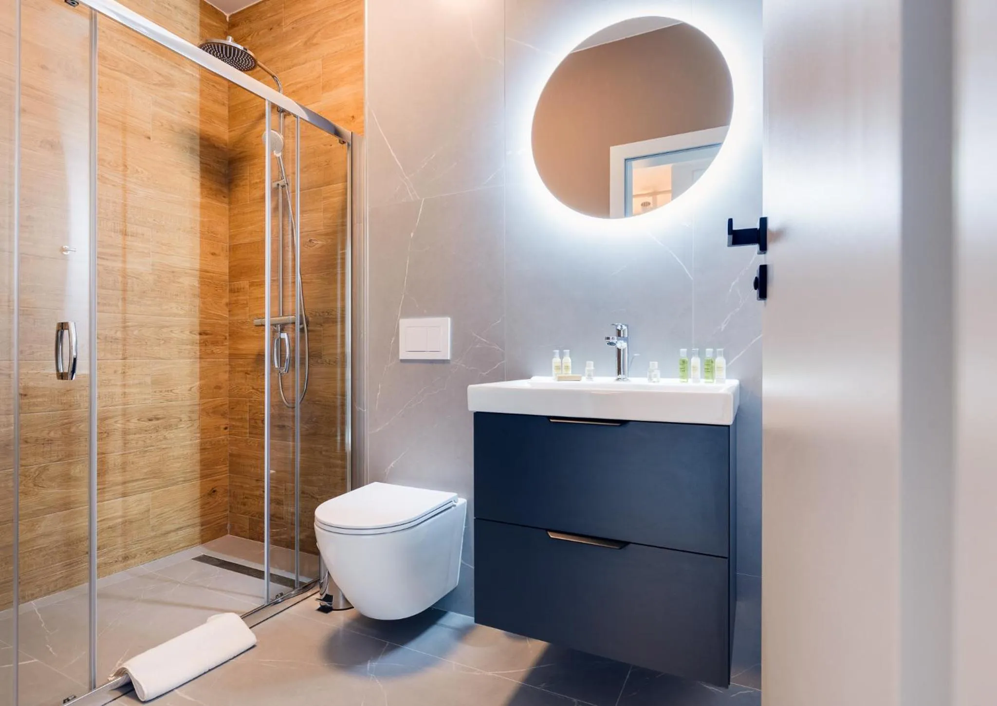 Bathroom in Syndicate Lodging Aparthotel